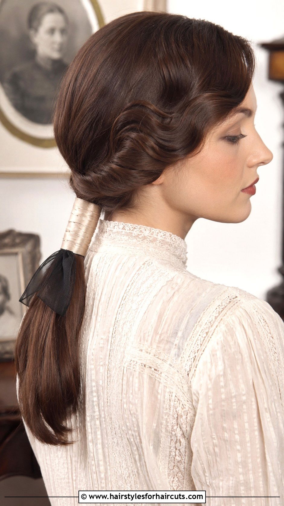 1920S Ponytail Wrap - 25 easy 1920s hairstyles for long hair - 25 easy 1920s hairstyles for long hair