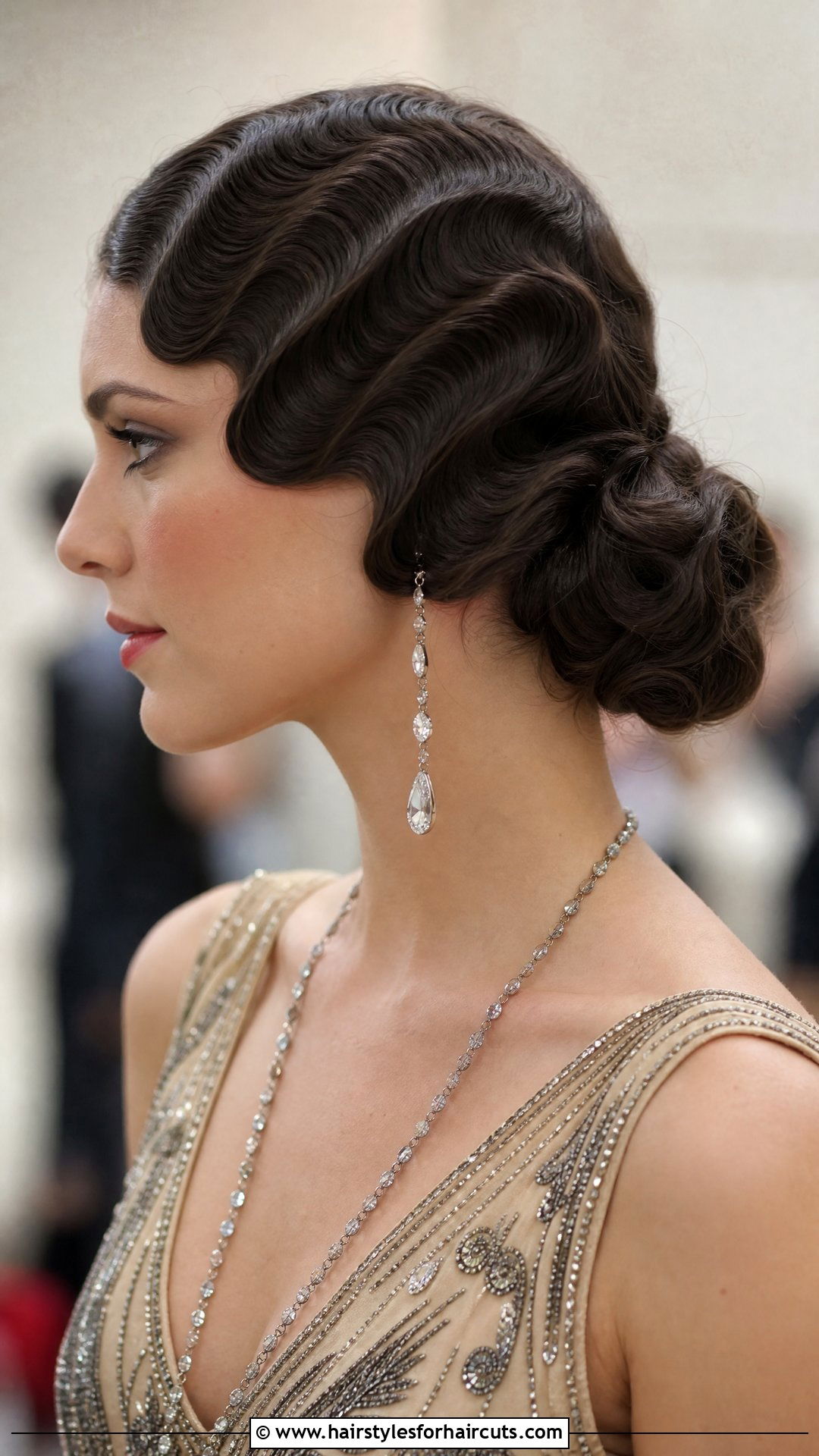 1920s Flapper Finger Wave Updo - 25 vintage updo hairstyles for long hair - 25 vintage updo hairstyles for long hair