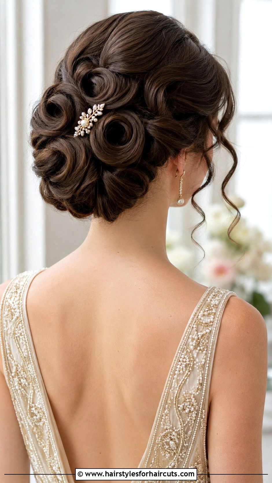 1920s Swirl Updo Long Hair - 25 1920 hairstyles for long hair - 25 1920 hairstyles for long hair