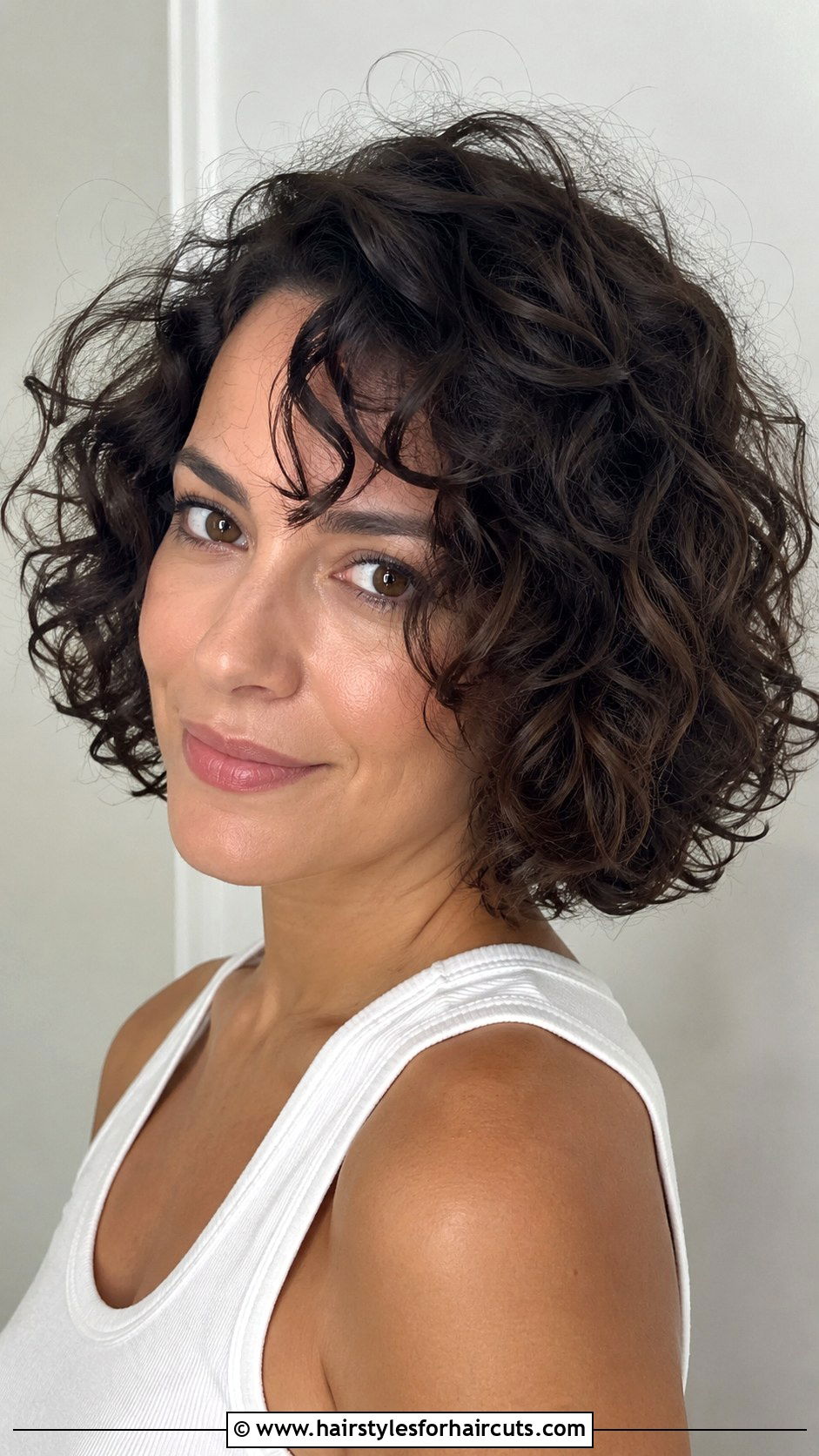 2C Curly Layered Bob - 25 2c curly haircuts - 25 2c curly haircuts