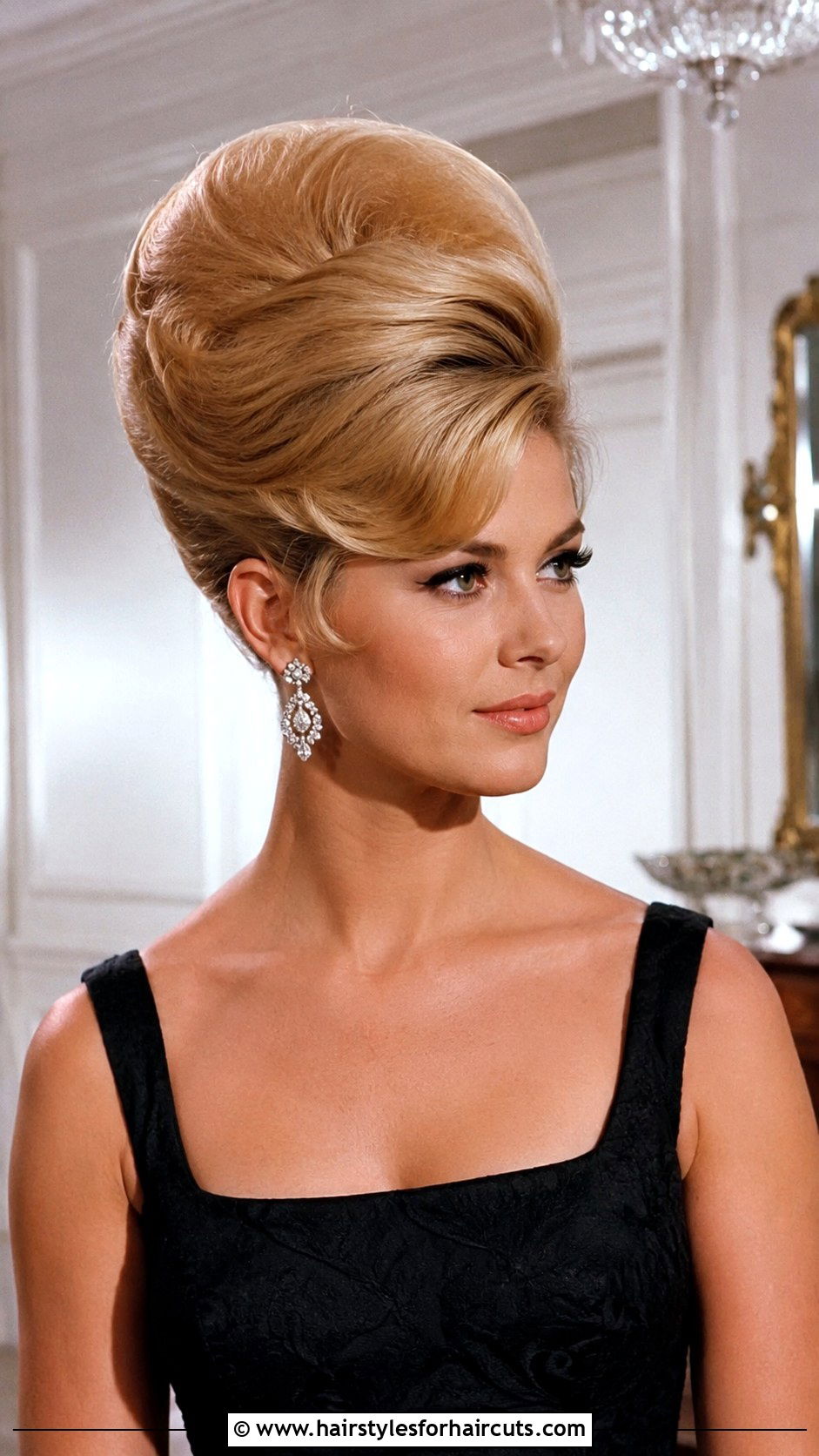 50s Bouffant Updo - 25 50s updo hairstyles for long hair - 25 50s updo hairstyles for long hair