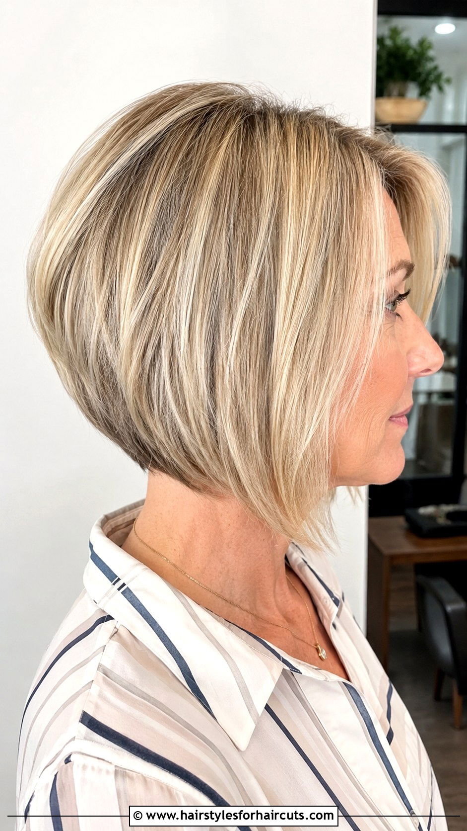 613 Blonde Inverted Bob - 25 613 hairstyles - 25 613 hairstyles
