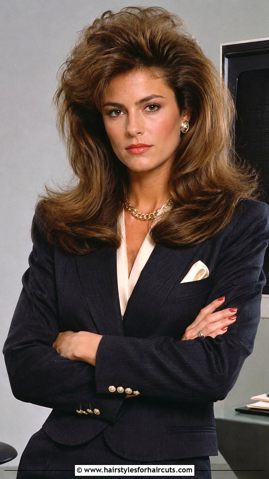 80s Voluminous Blowout - 25 80s hairstyles for women - 25 80's hairstyles for women