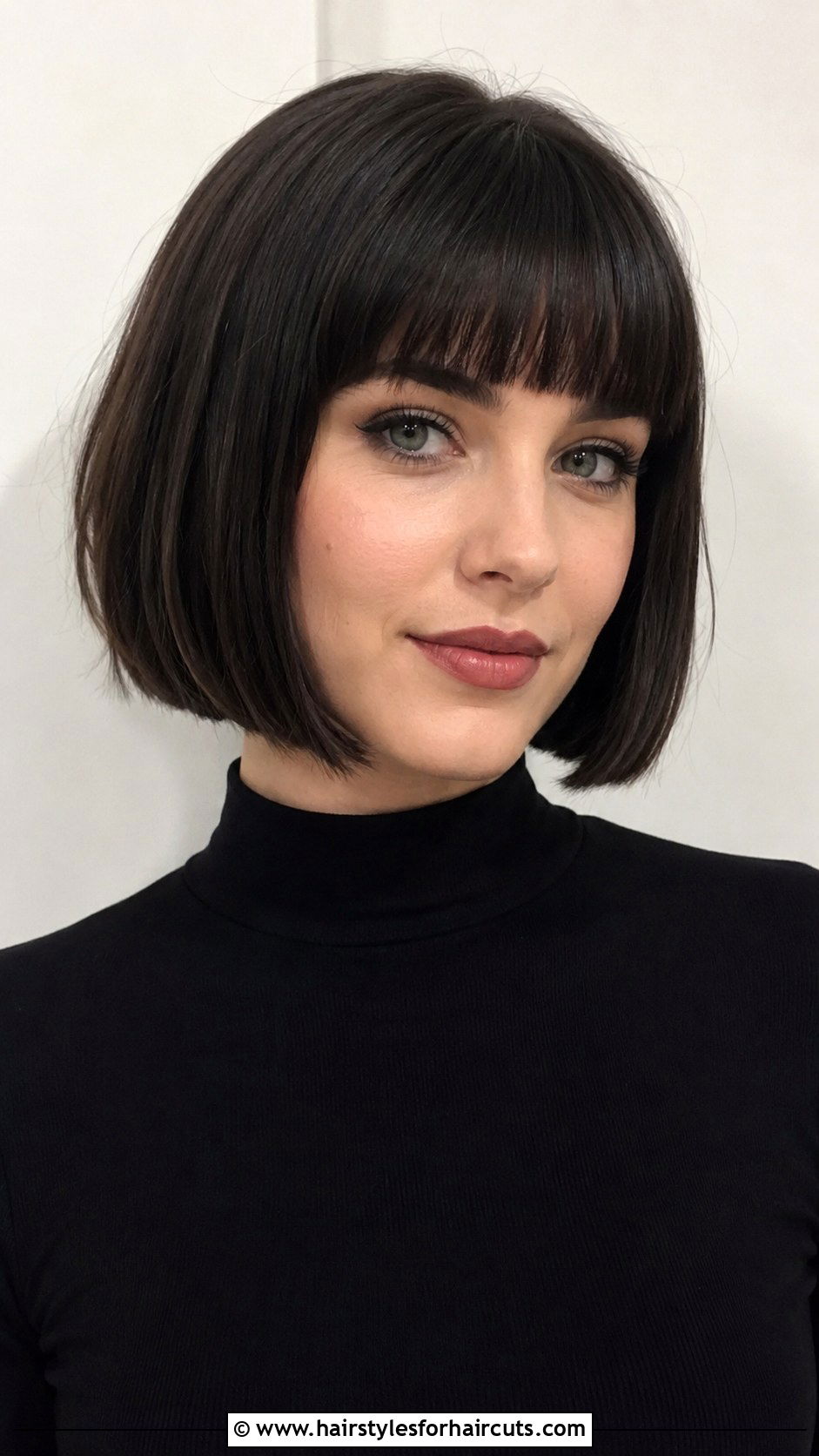90s Bob With Bangs - 25 90s hairstyles for women - 25 90s hairstyles for women