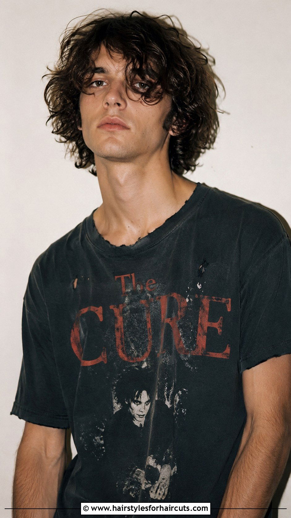 90s Grunge Curly Hair - 25 90s haircuts male curly hair - 25 90s haircuts male curly hair
