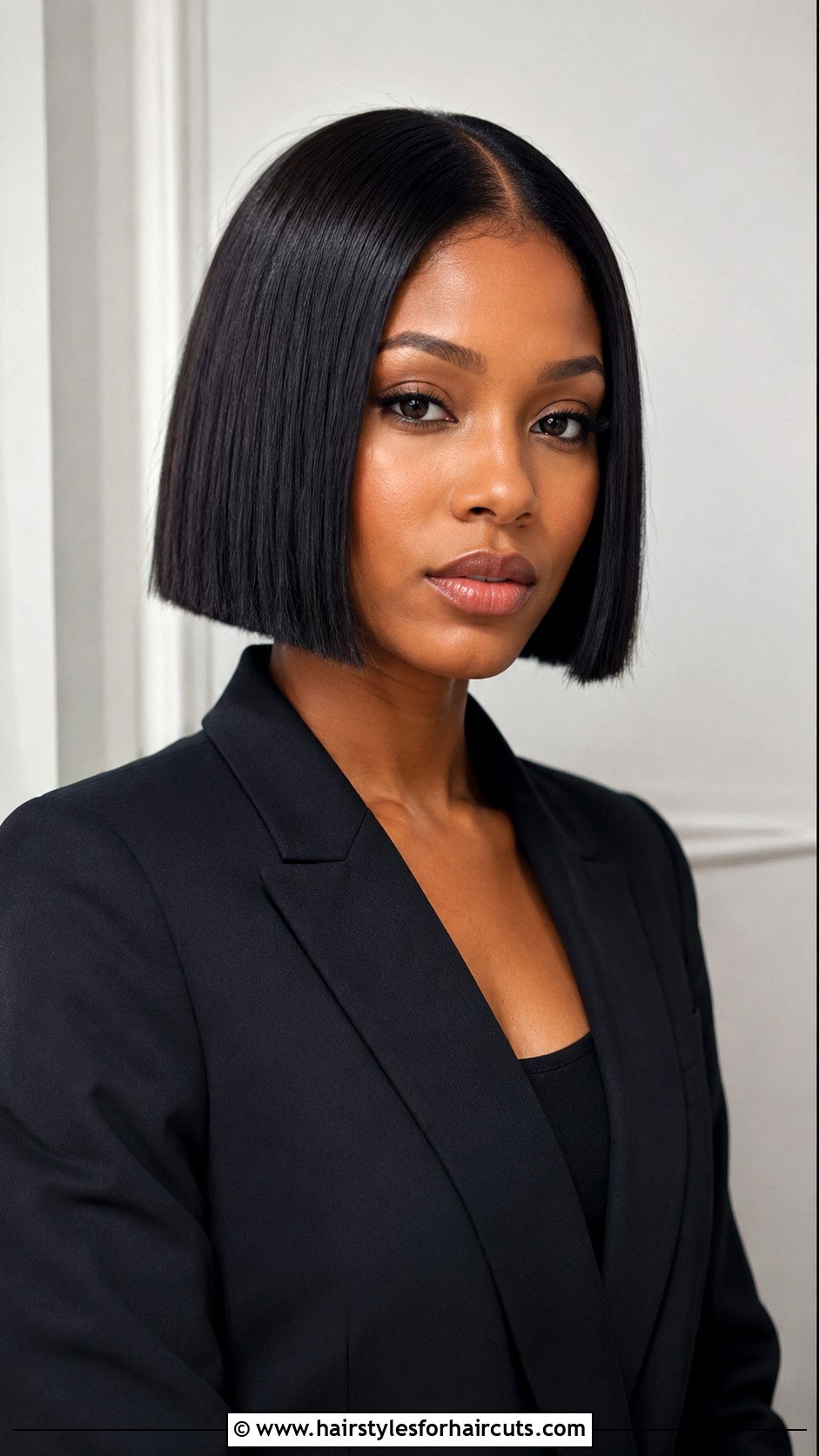 90s Sleek Bob Haircut - 25 90s hairstyles for black hair - 25 90s hairstyles for black hair