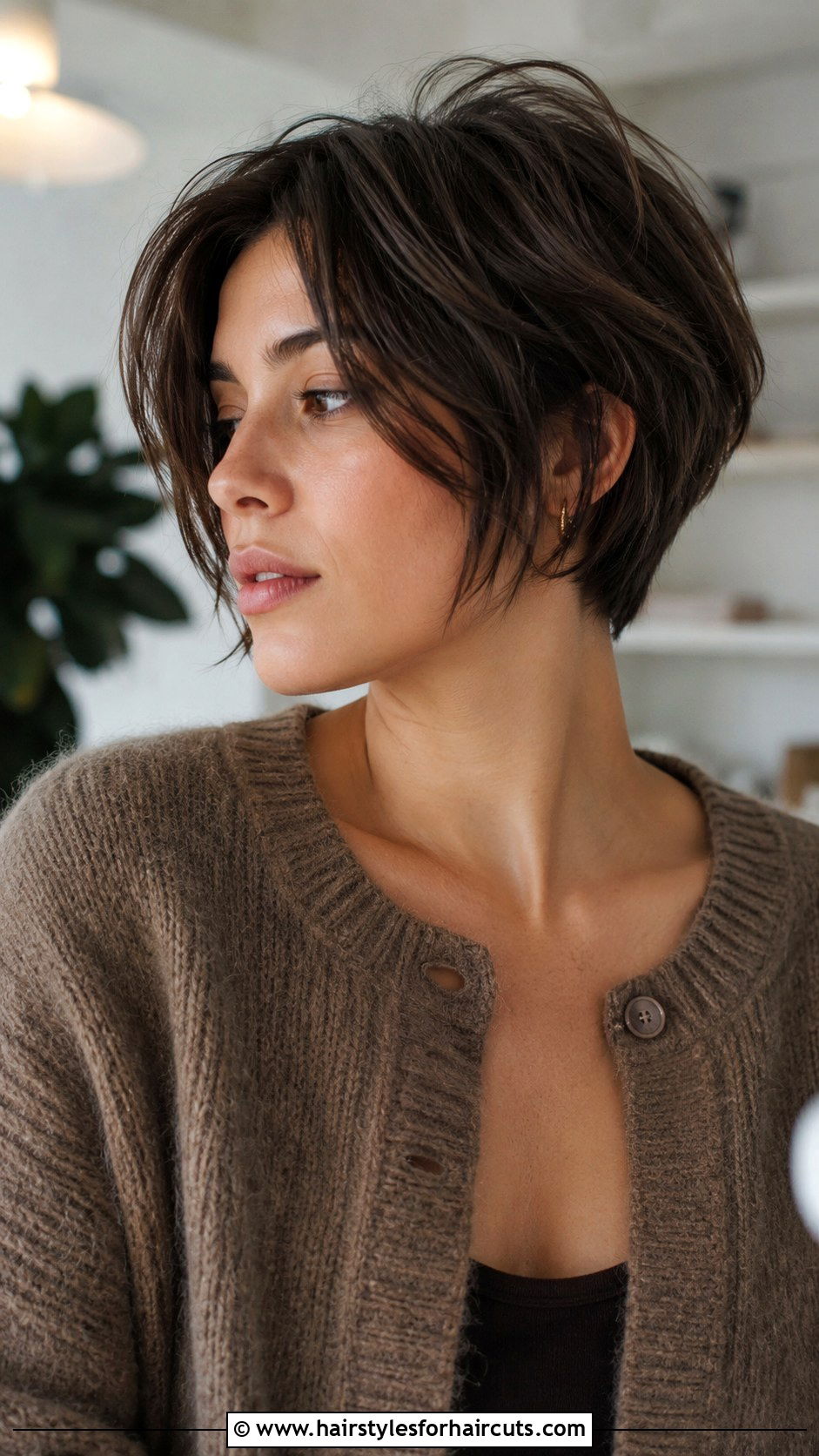 A Line Bob - 25 hairstyles for thin damaged hair - 25 hairstyles for thin damaged hair