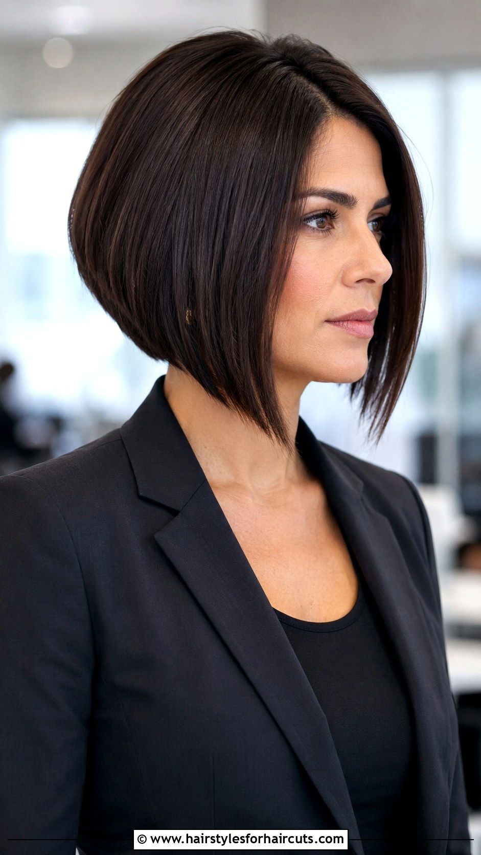 A Line Bob - 25 hairstyles to hide thinning hair - 25 hairstyles to hide thinning hair