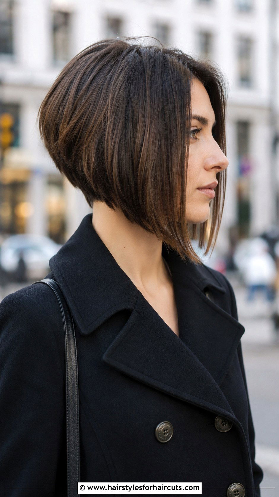 A Line Bob - 25 haircuts for big heads - 25 haircuts for big heads