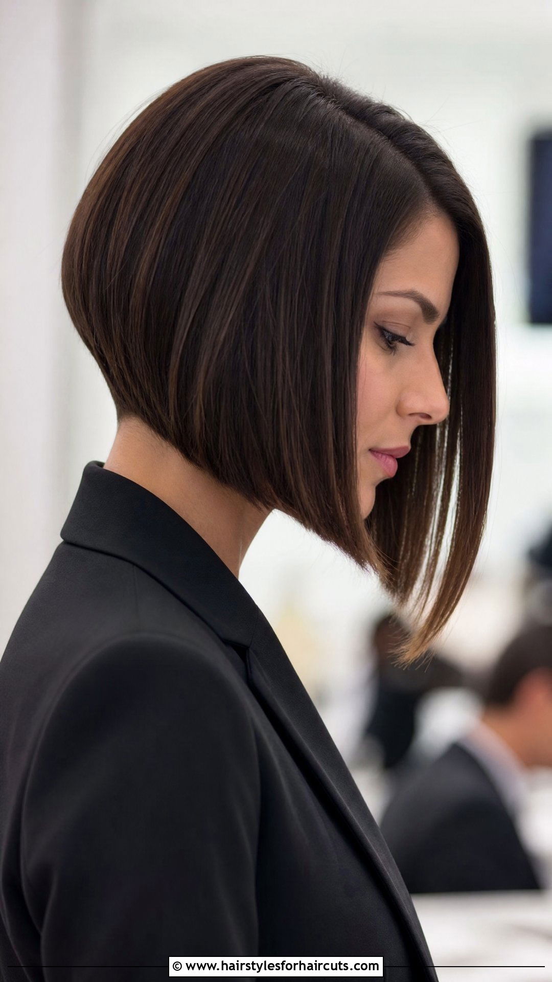 A Line Bob - 25 haircuts styles for short hair women - 25 haircuts styles for short hair women