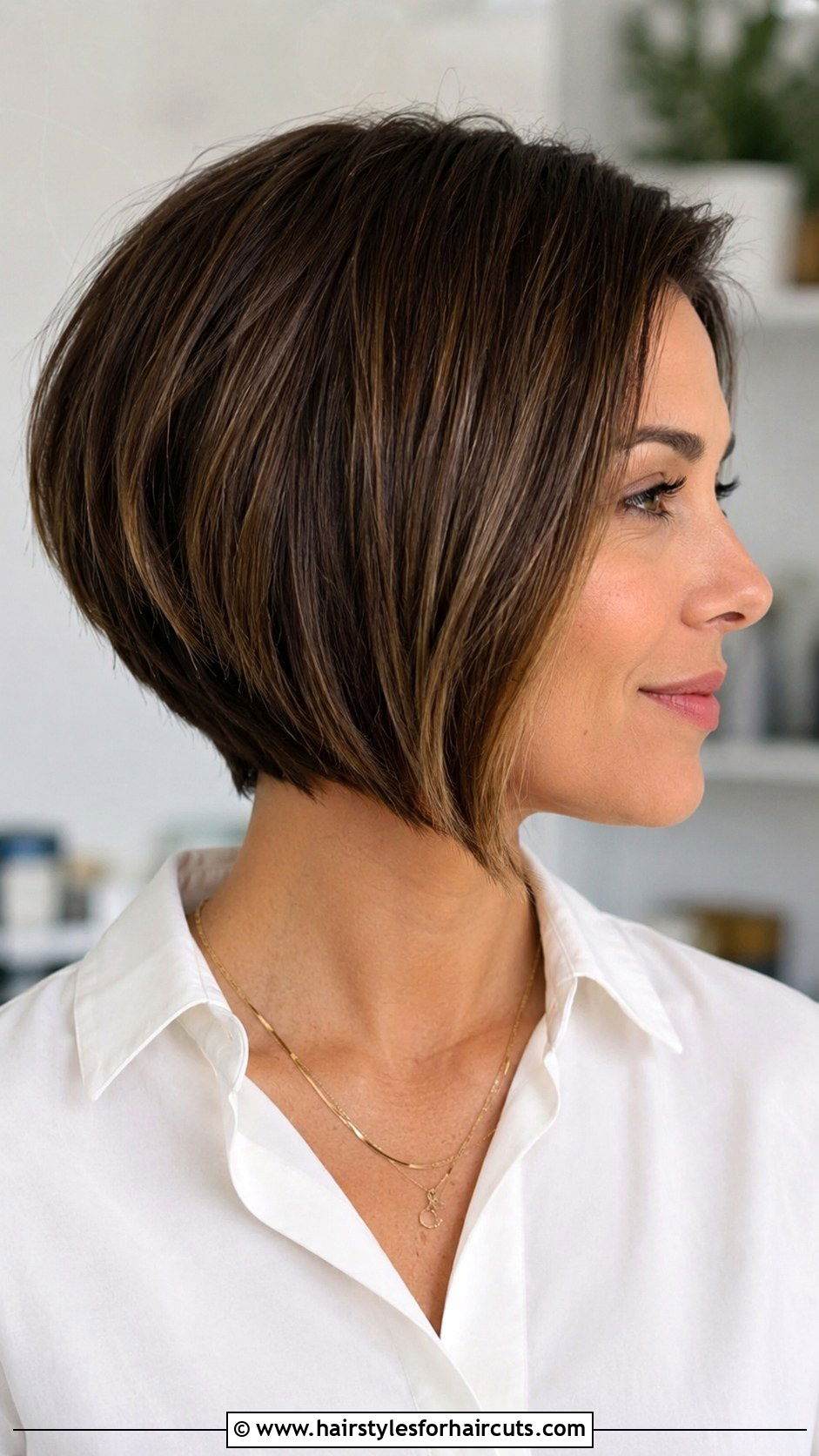 A Line Bob Haircut - 25 face slimming haircuts - 25 face slimming haircuts