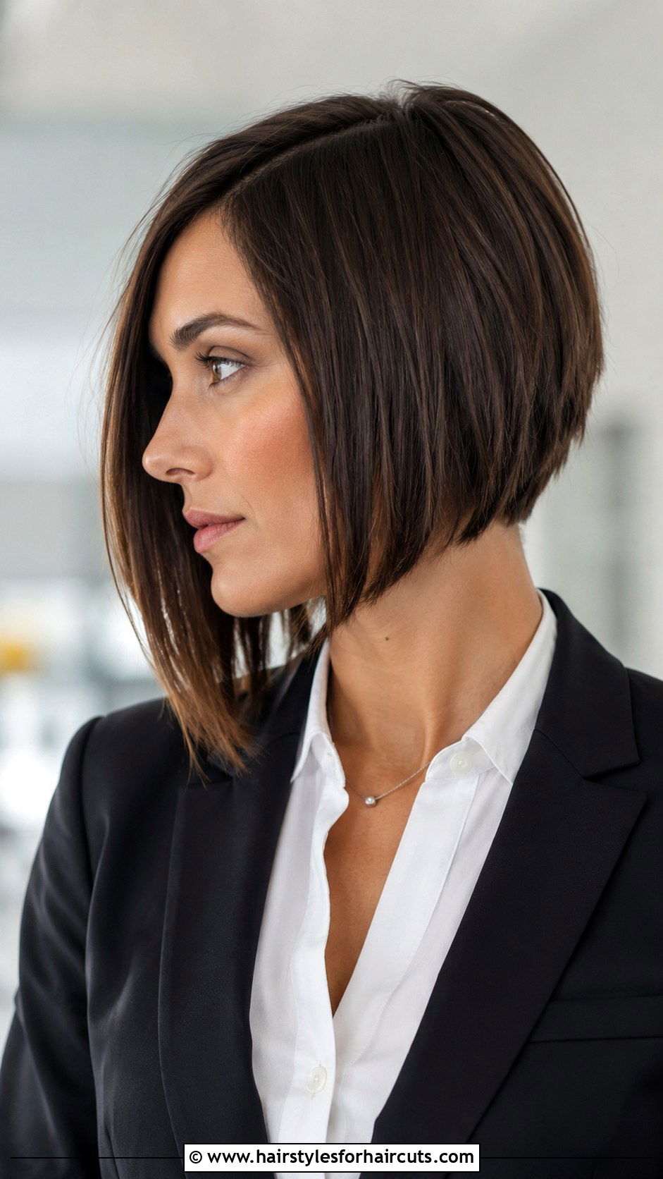 A Line Bob Haircut For Frizzy Hair - 25 haircuts for frizzy hair - 25 haircuts for frizzy hair