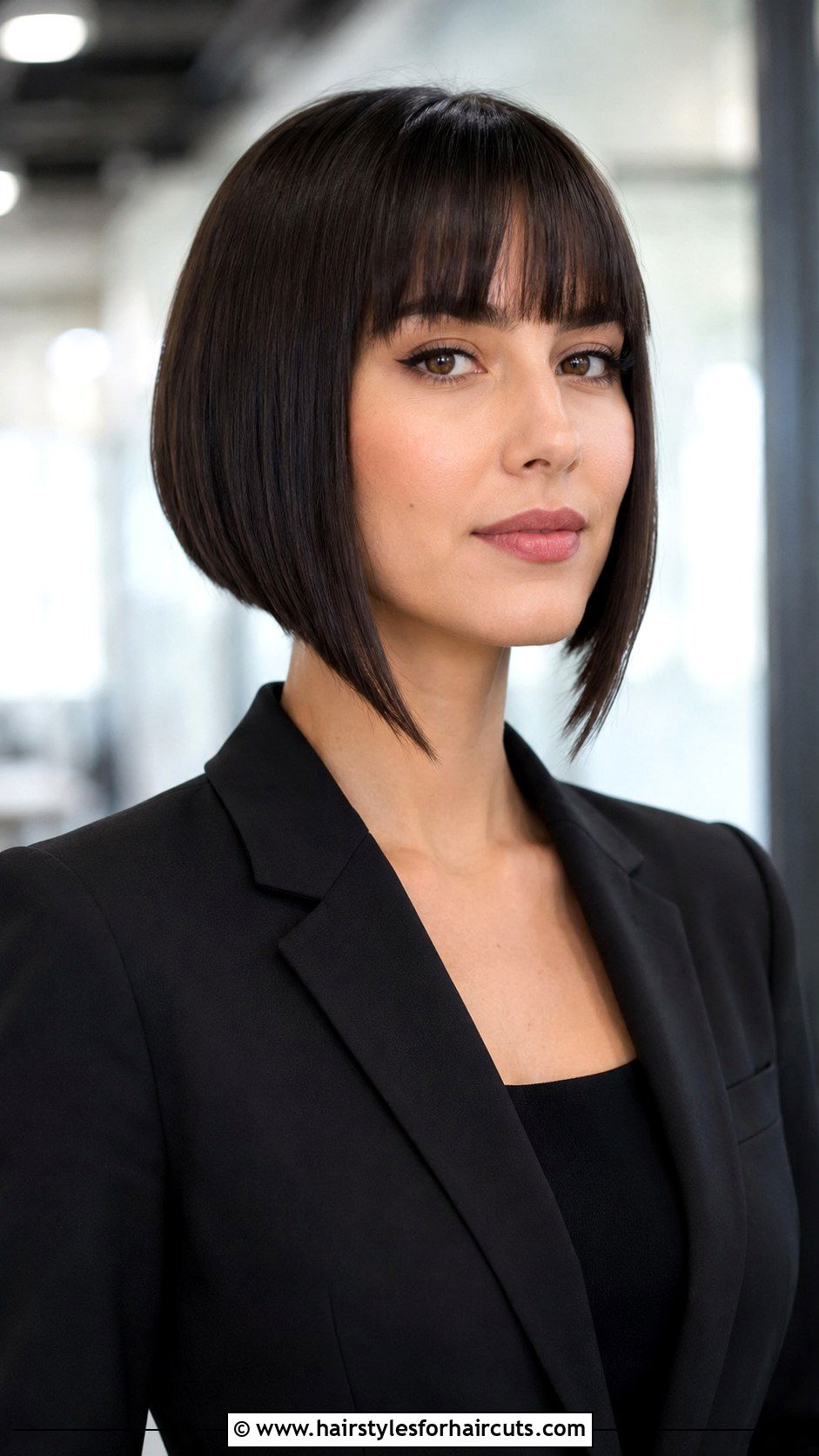 A Line Bob With Bangs - 25 haircuts for long faces - 25 haircuts for long faces