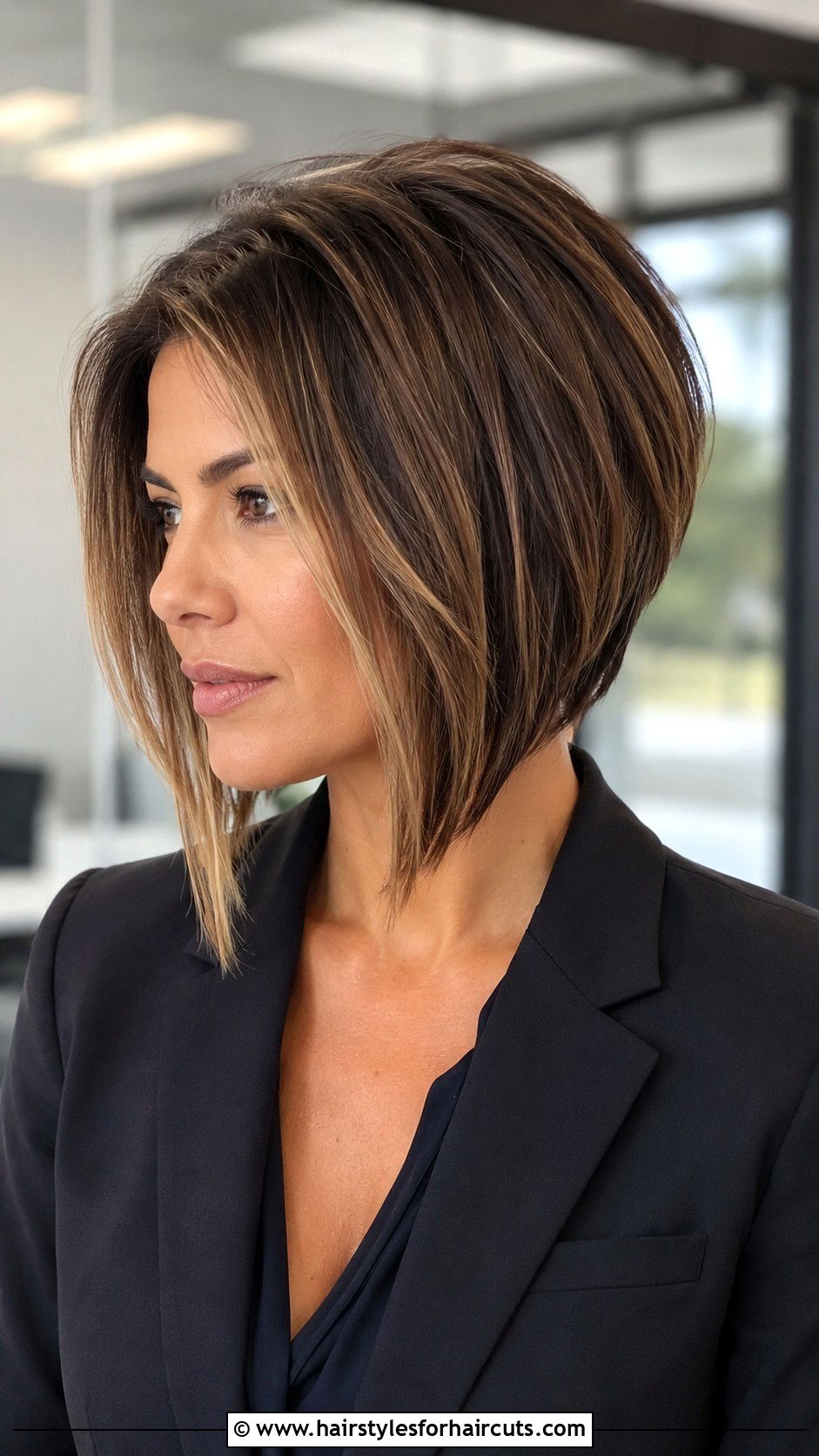 A Line Bob With Layers - 25 shoulder length layered hairstyles for thin hair - 25 shoulder length layered hairstyles for thin hair