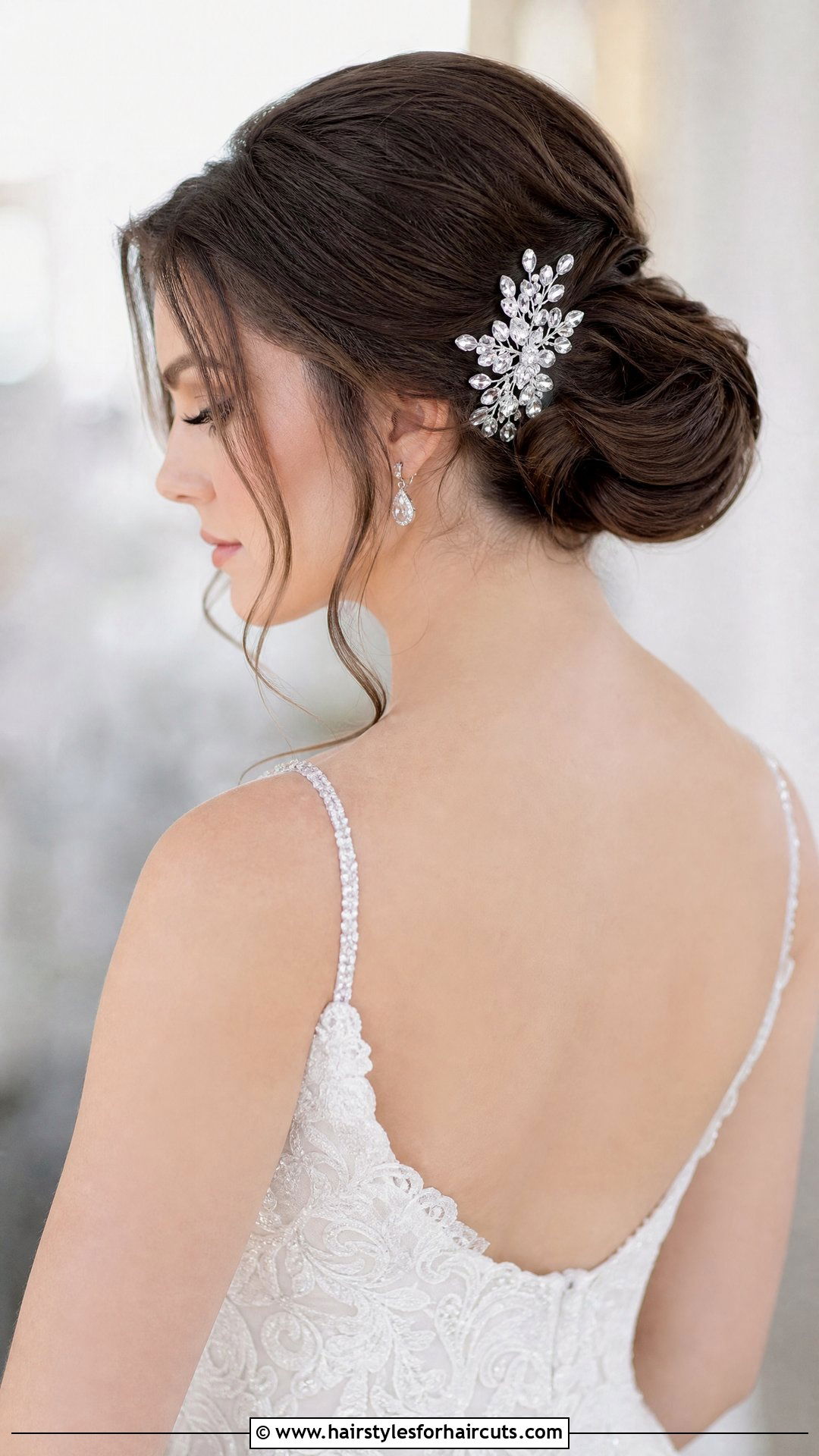 Accessorized Comb Updo - 25 wedding hairstyles up do - 25 wedding hairstyles up do