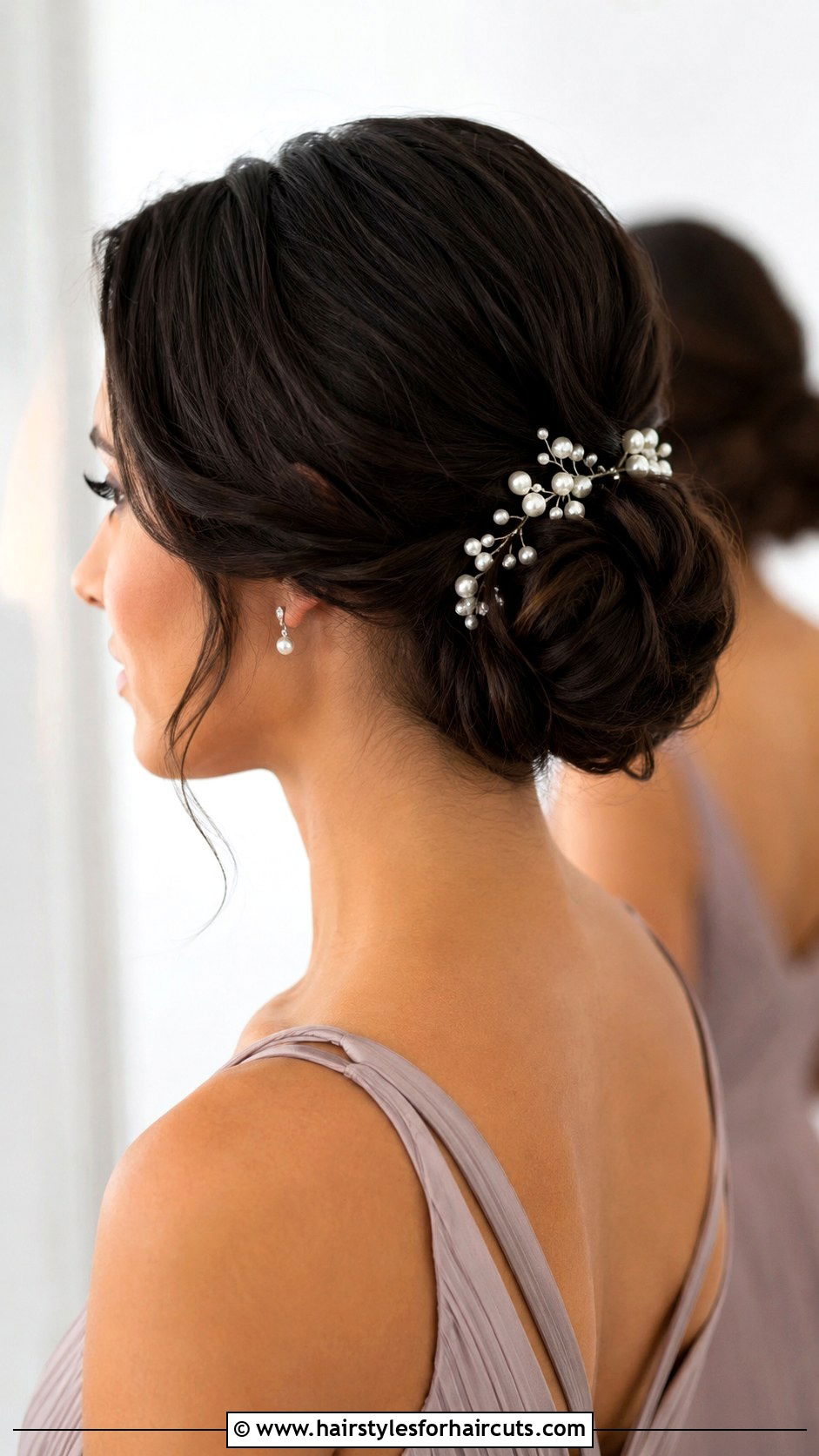 Accessorized Updo Bridesmaid Hairstyle - 25 easy bridesmaid hairstyles for long hair - 25 easy bridesmaid hairstyles for long hair