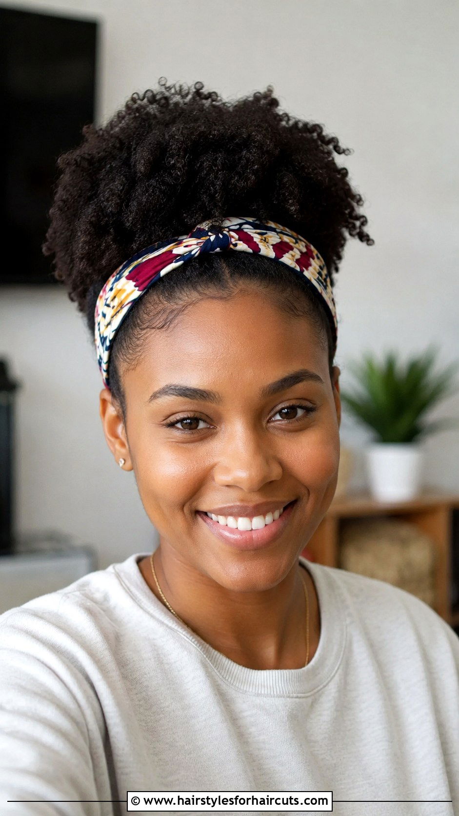 Afro Puff With Headband - 25 black hairstyles for growing out short hair - 25 black hairstyles for growing out short hair