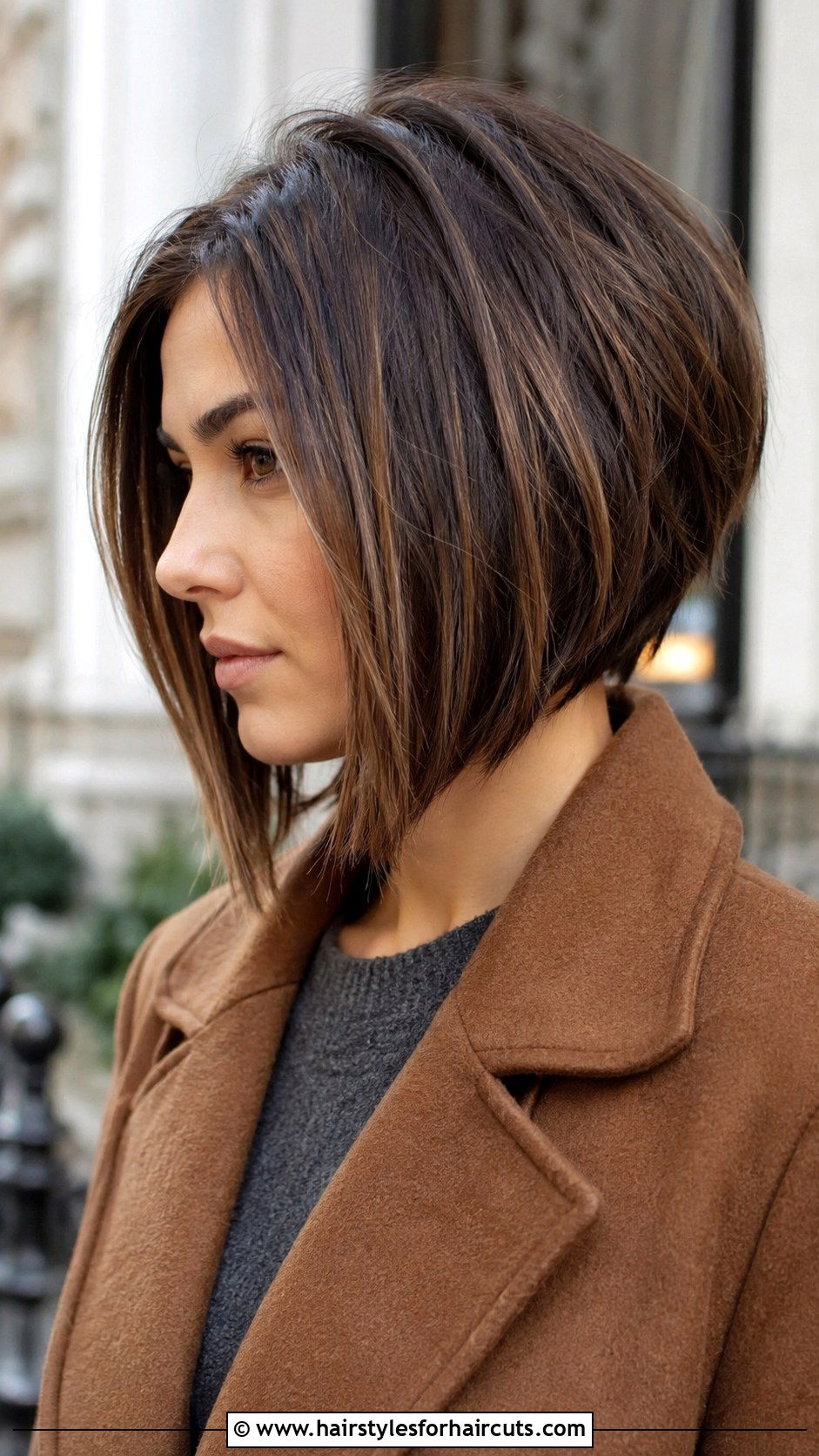 Angled Bob - 25 hairstyles for senior woman - 25 hairstyles for senior woman