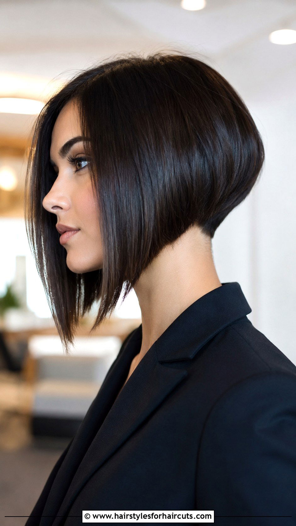 Angled Bob - 25 boat hairstyles for short hair - 25 boat hairstyles for short hair