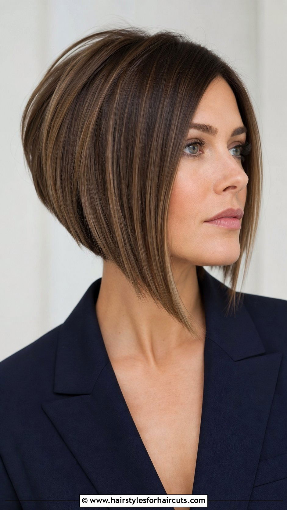Angled Bob For Fine Hair - 25 haircuts for over 60 with thin hair - 25 haircuts for over 60 with thin hair