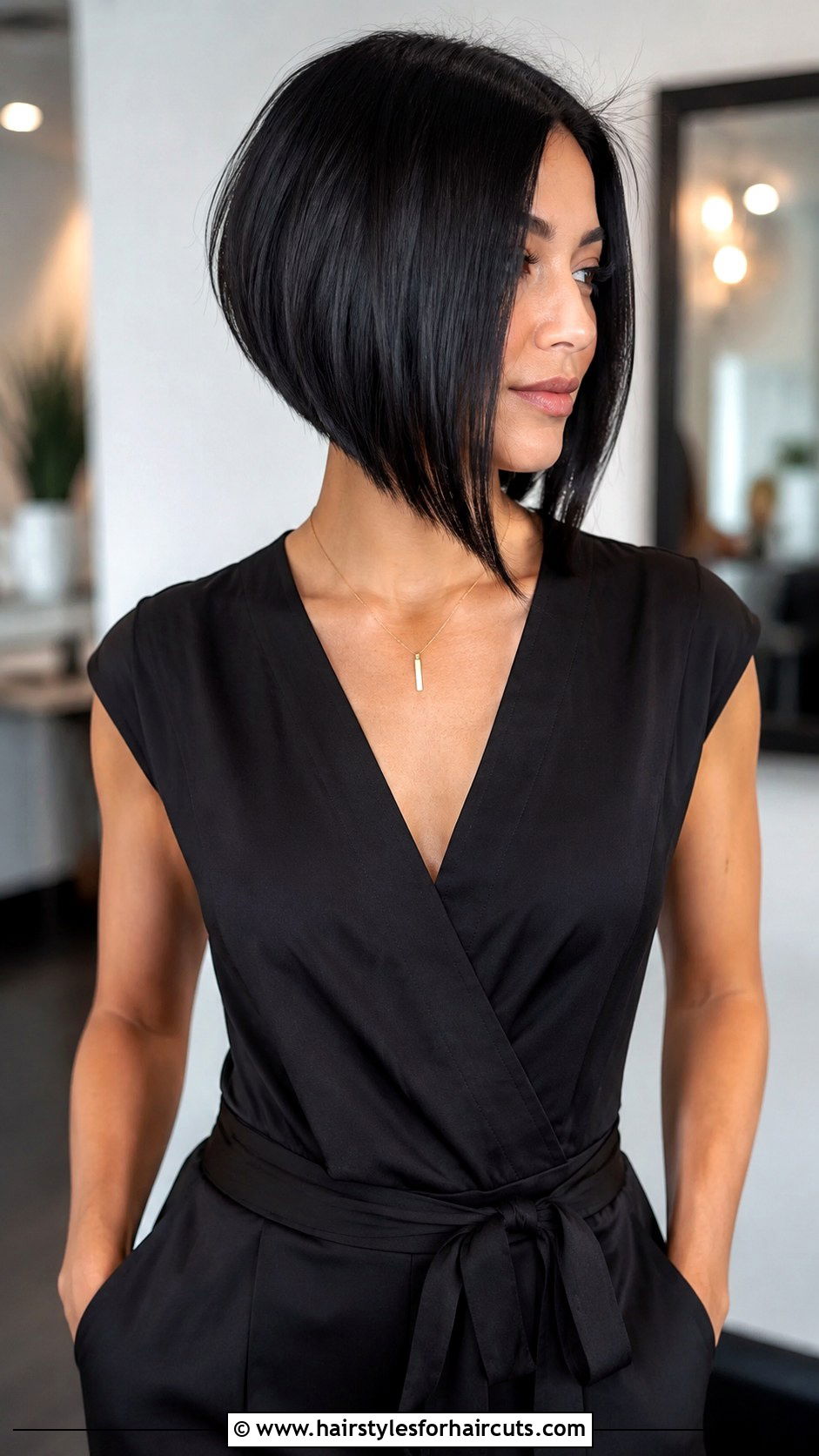 Angled Bob Haircut - 25 haircuts bar - 25 haircuts bar