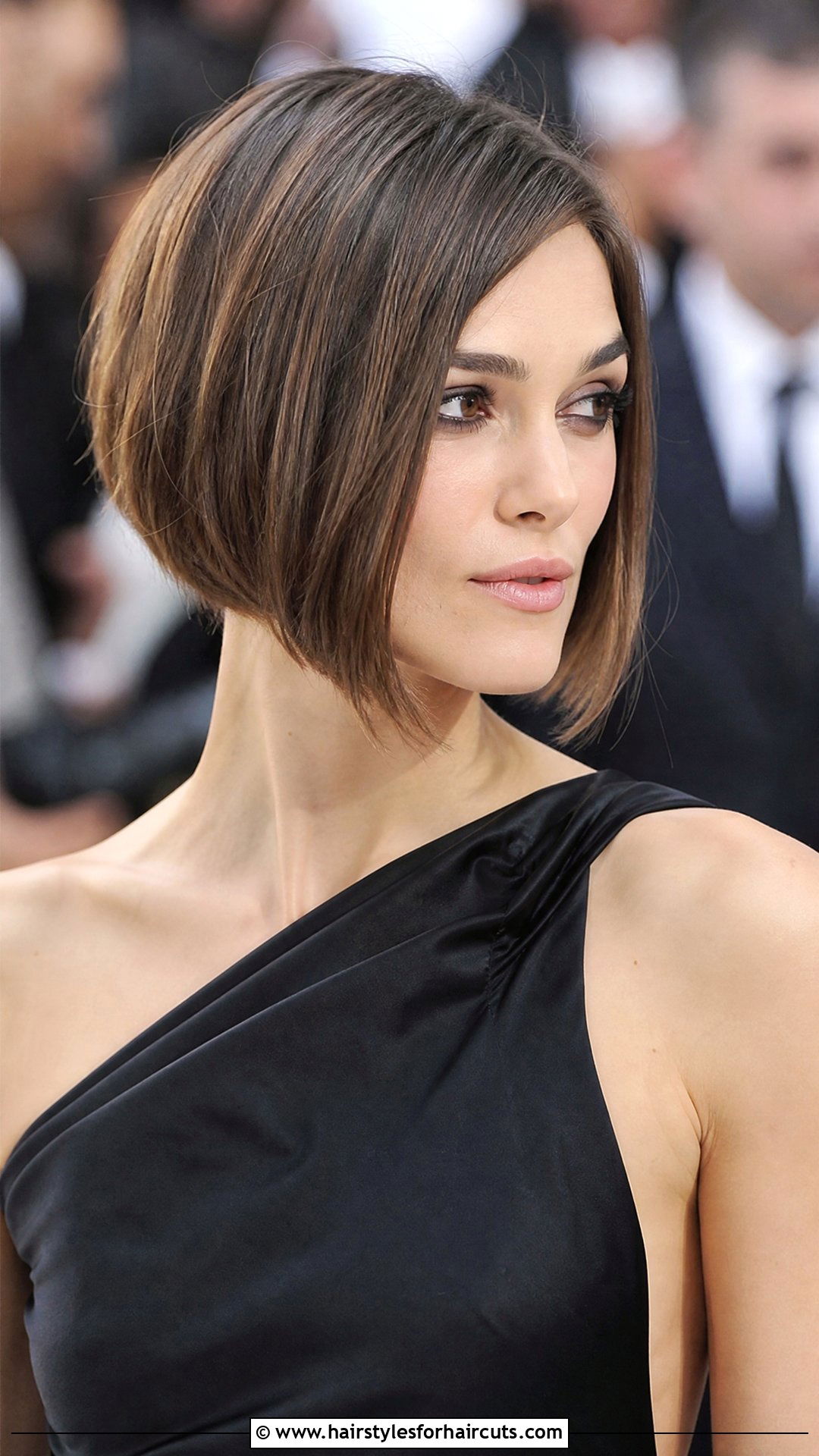 Angled Bob Haircut - 25 haircuts for over 60 women - 25 haircuts for over 60 women