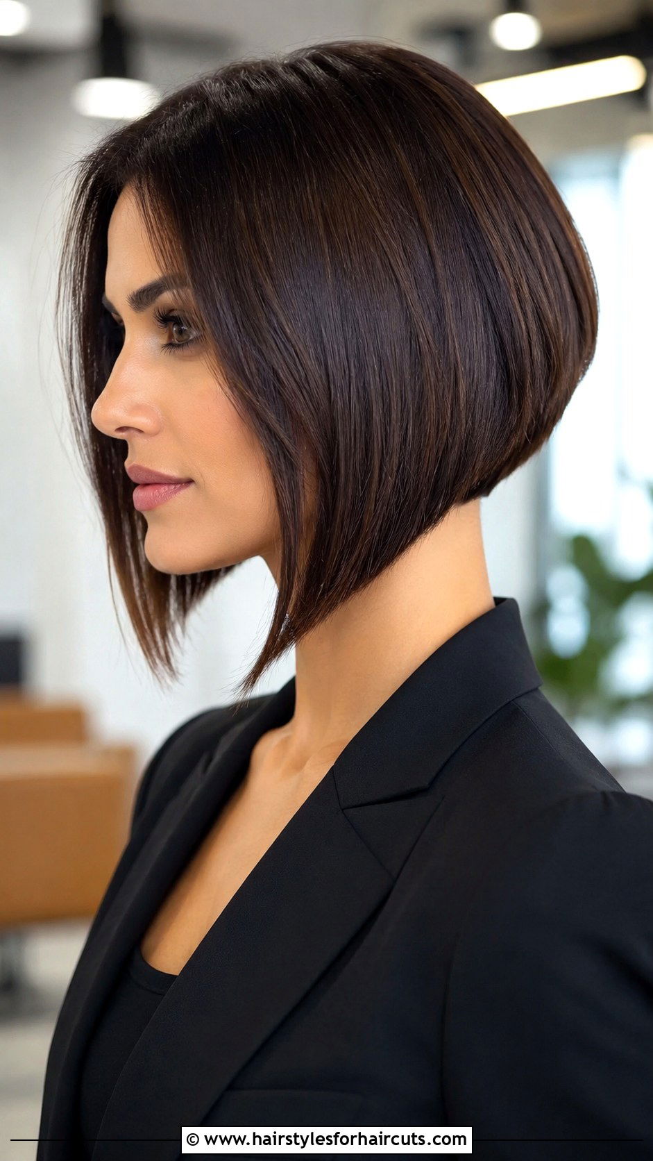 Angled Bob Haircut - 25 haircuts size - 25 haircuts size