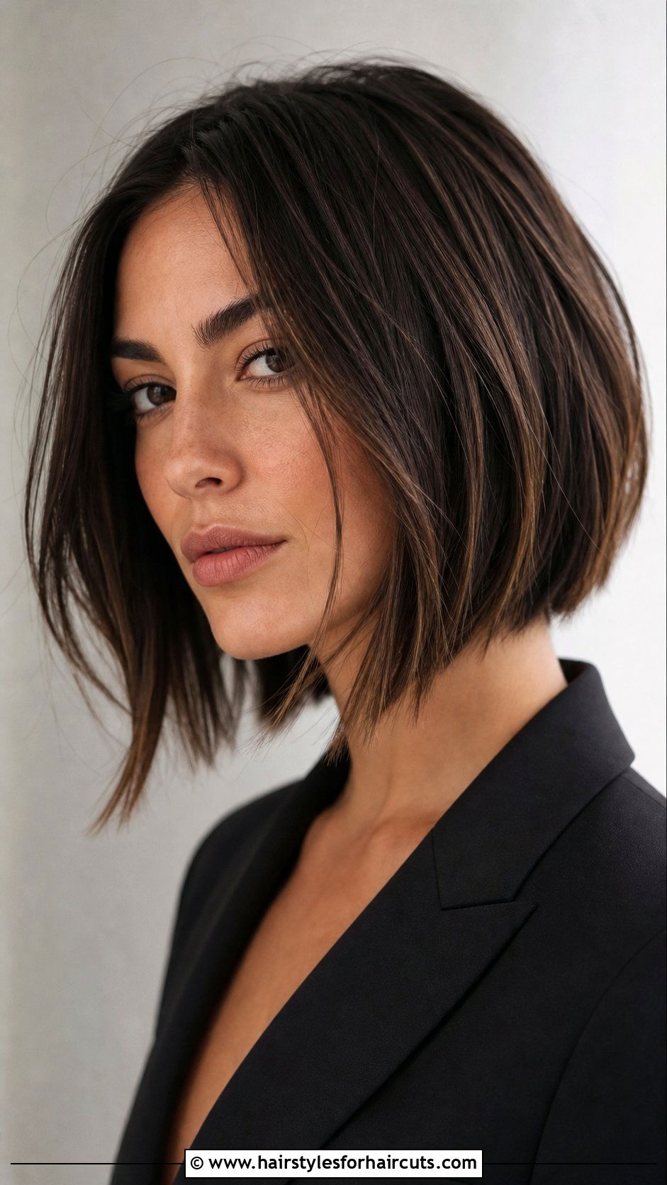 Angled Bob Shoulder Length - 25 shoulder length haircuts for women over 50 - 25 shoulder length haircuts for women over 50
