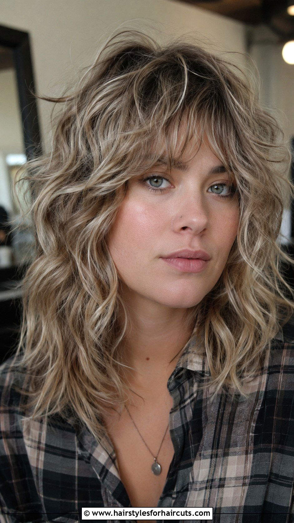 Ash Blonde Curly Shag - 25 curly hair baddie hairstyles - 25 curly hair baddie hairstyles