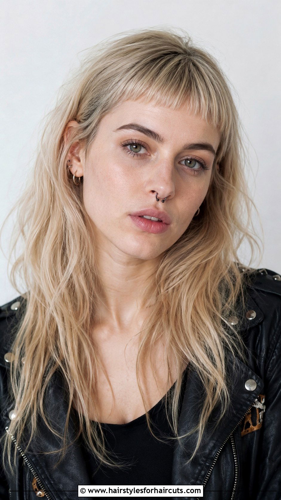 Ash Blonde Micro Bangs - 25 ash blonde hairstyles - 25 ash blonde hairstyles