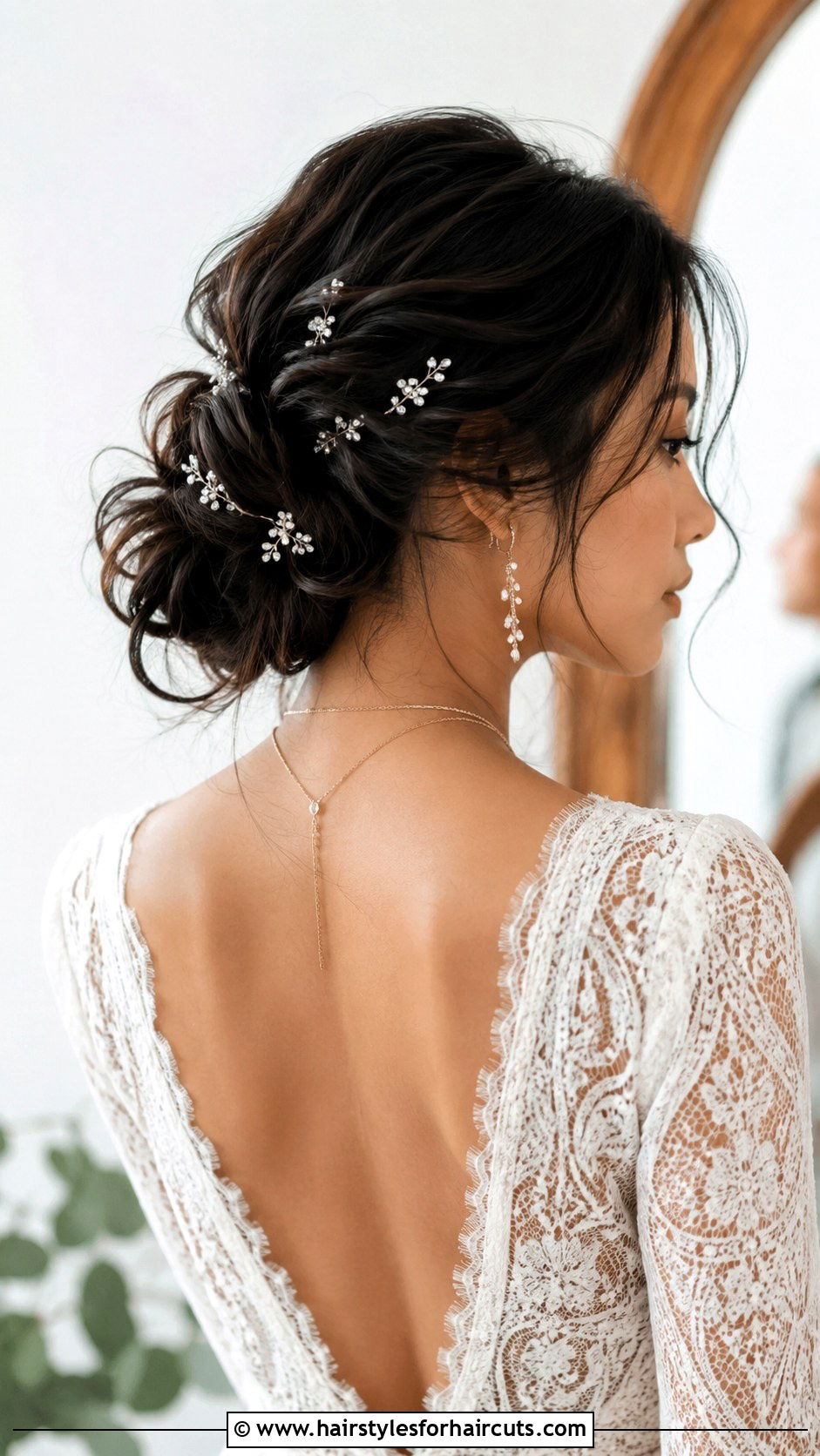 Asian Bridal Messy Updo With Pins - 25 asian bridal hairstyles - 25 asian bridal hairstyles