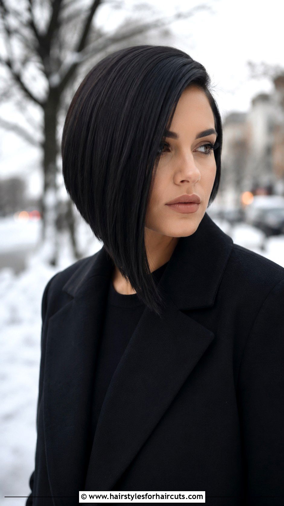 Asymmetrical Black Bob - 25 goth haircuts - 25 goth haircuts