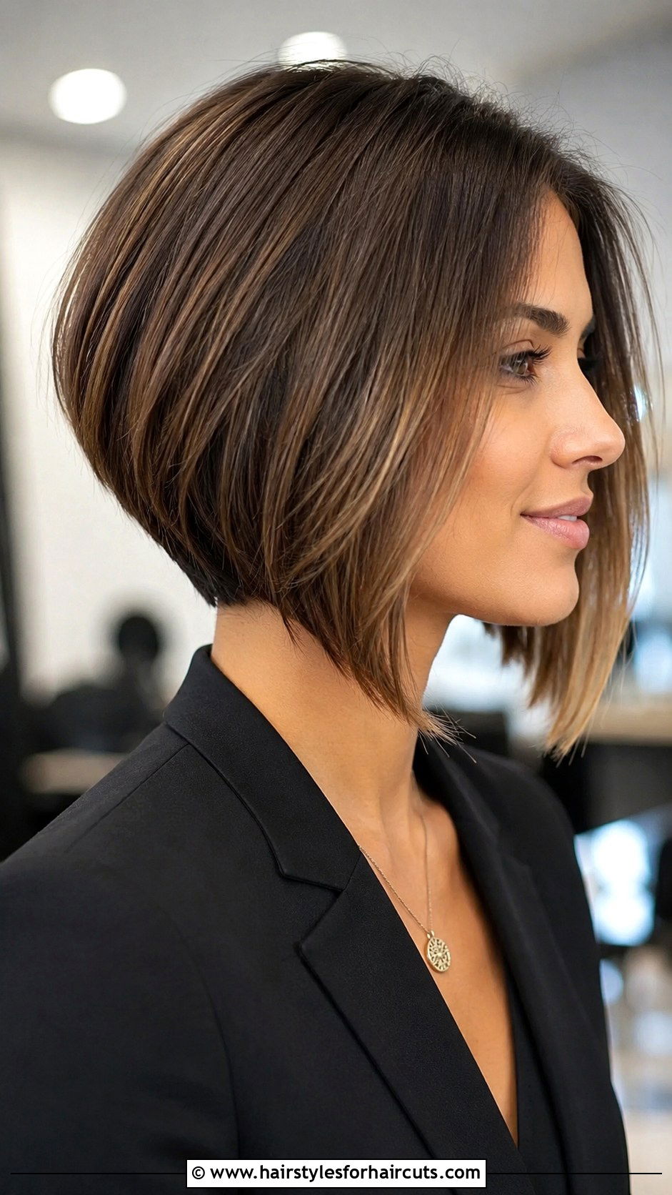 Asymmetrical Bob - 25 haircuts inspiration - 25 haircuts inspiration