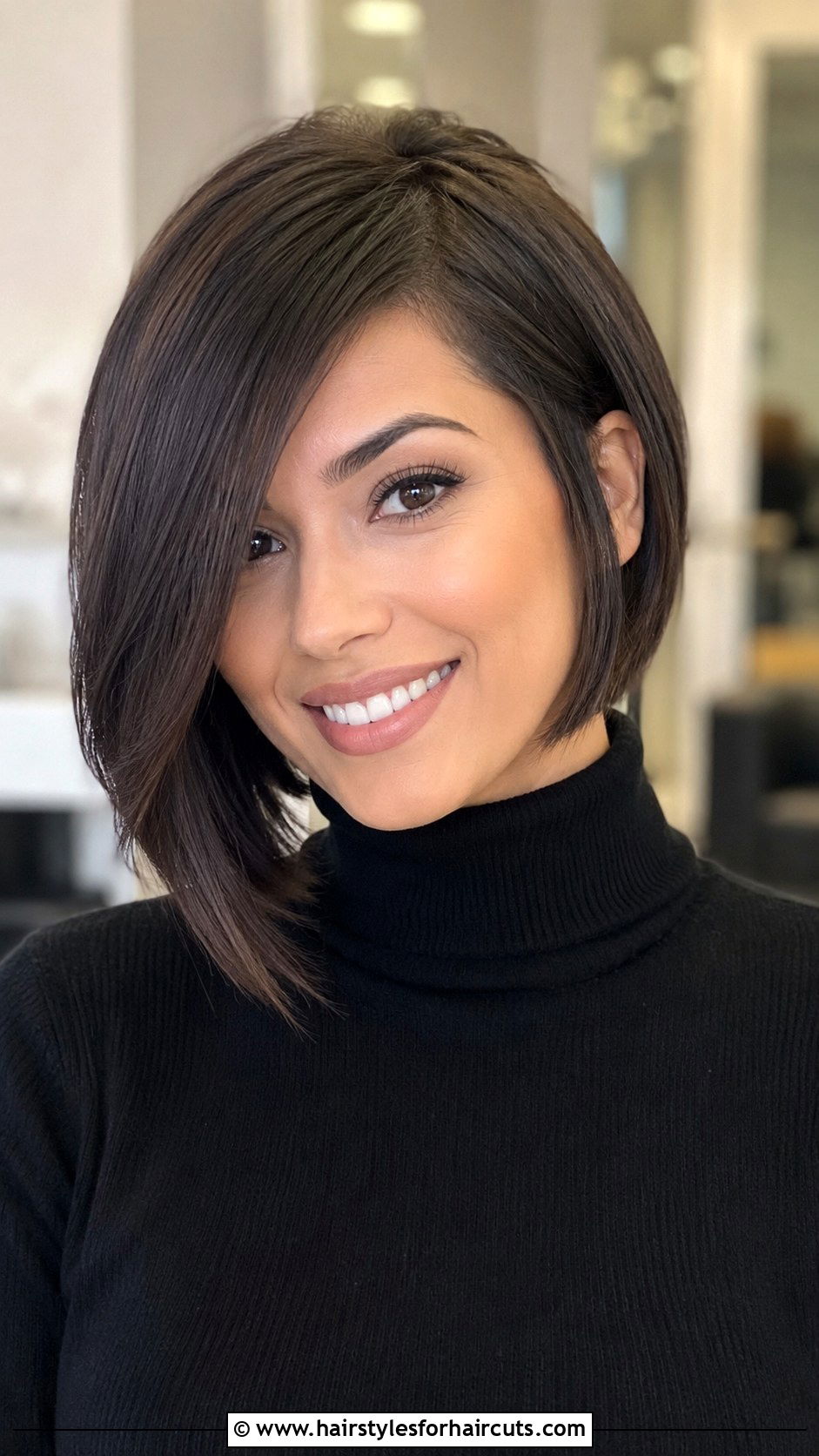 Asymmetrical Bob - 25 hairstyles for thinning hair in front - 25 hairstyles for thinning hair in front