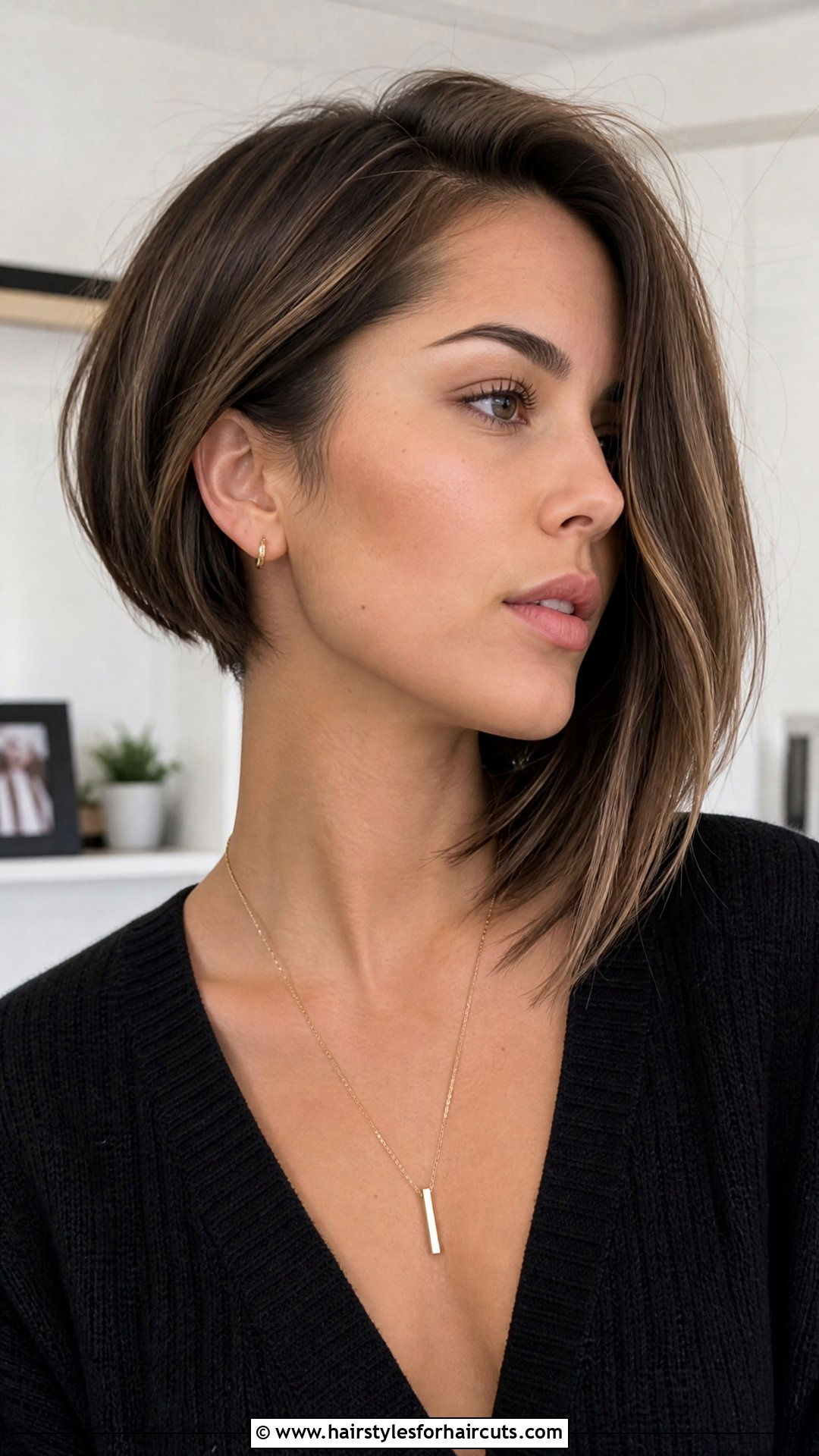 Asymmetrical Bob Haircut At Home - 25 haircuts at home - 25 haircuts at home