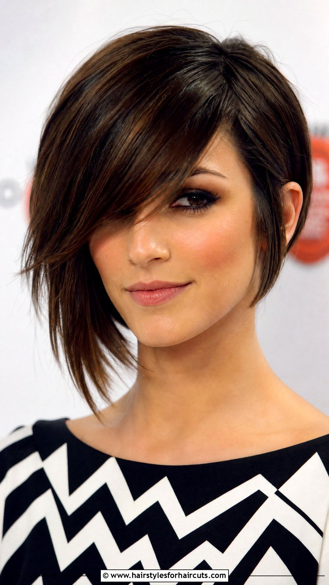 Asymmetrical Bob Haircut With Long Fringe - 25 fringe haircuts - 25 fringe haircuts