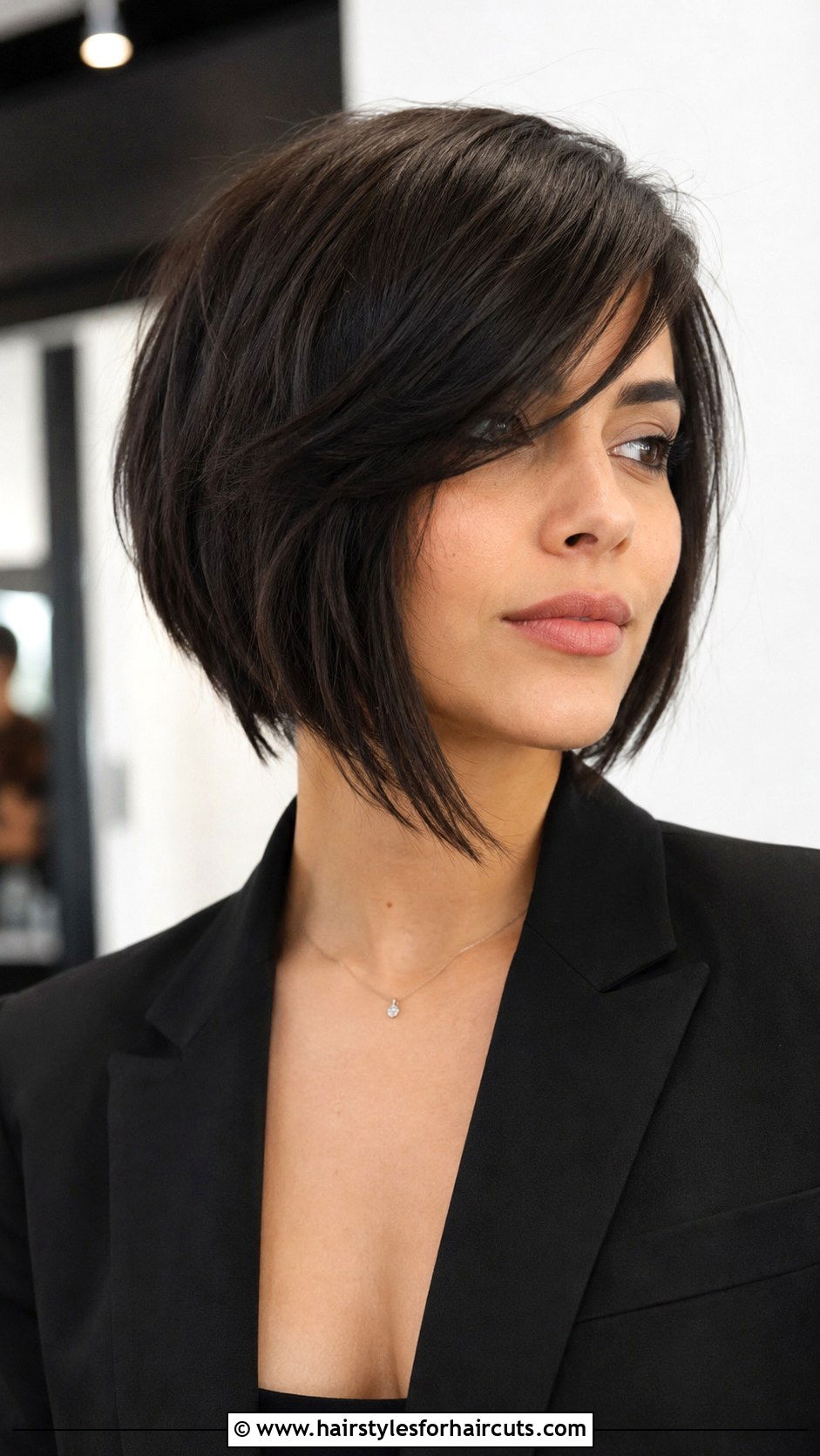 Asymmetrical Bob With Long Bangs - 25 short haircuts with bangs - 25 short haircuts with bangs