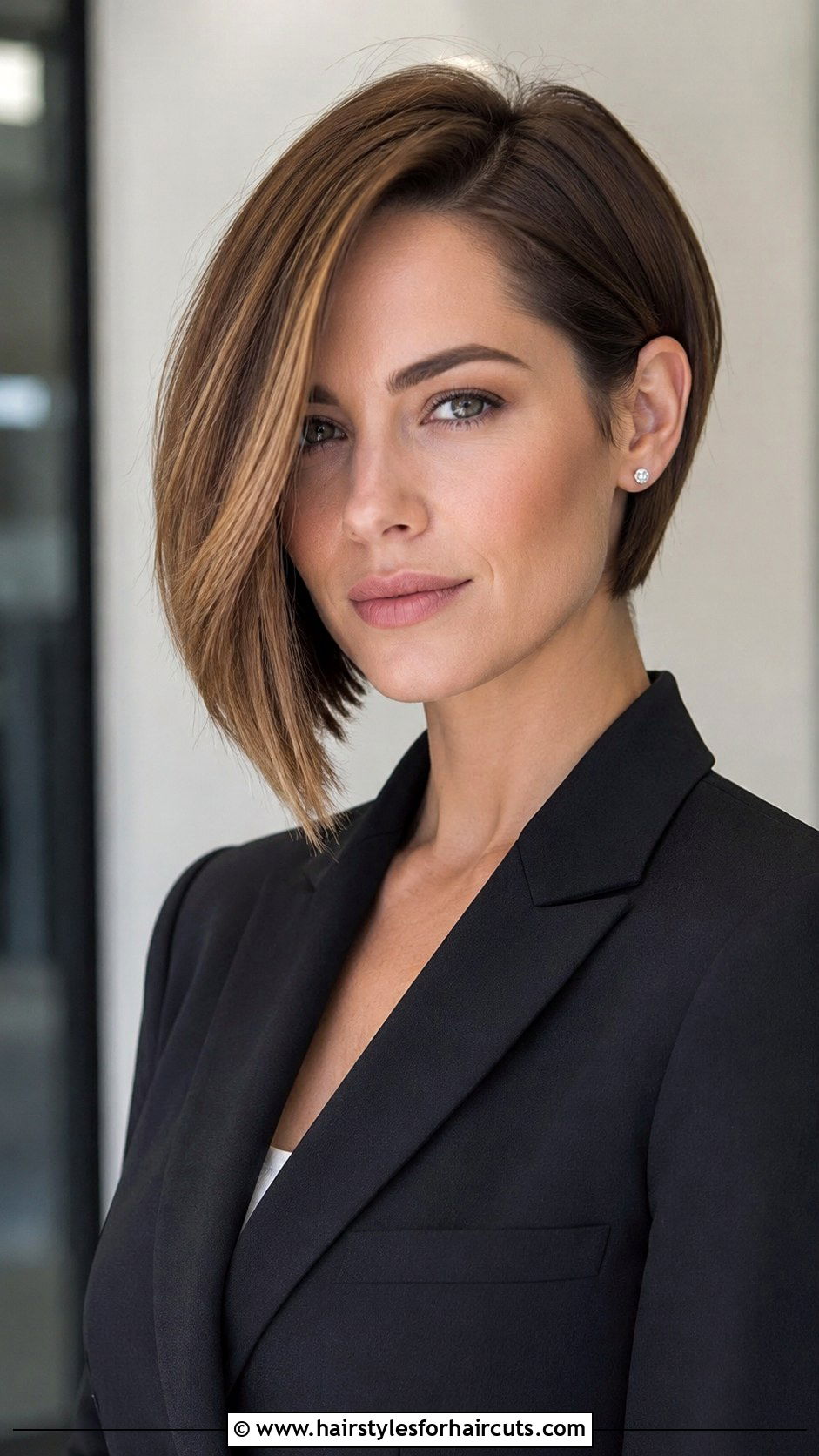 Asymmetrical Bob - 25 1980s hairstyles - 25 1980's hairstyles