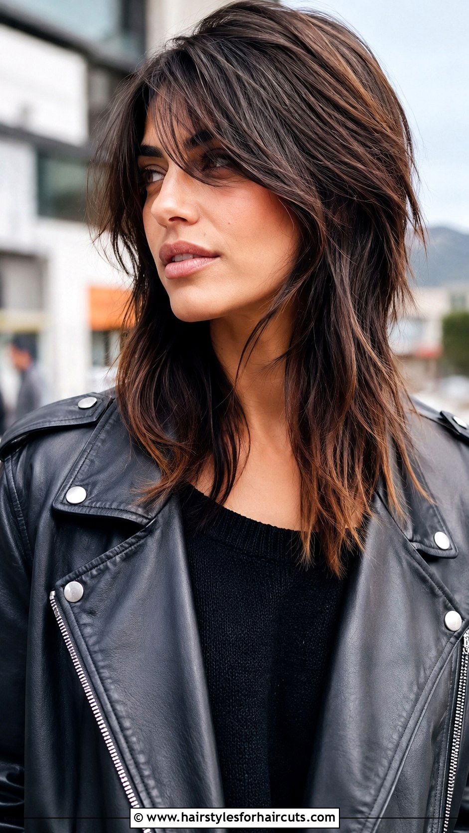 Asymmetrical California Razor Cut - 25 california hairstyles - 25 california hairstyles