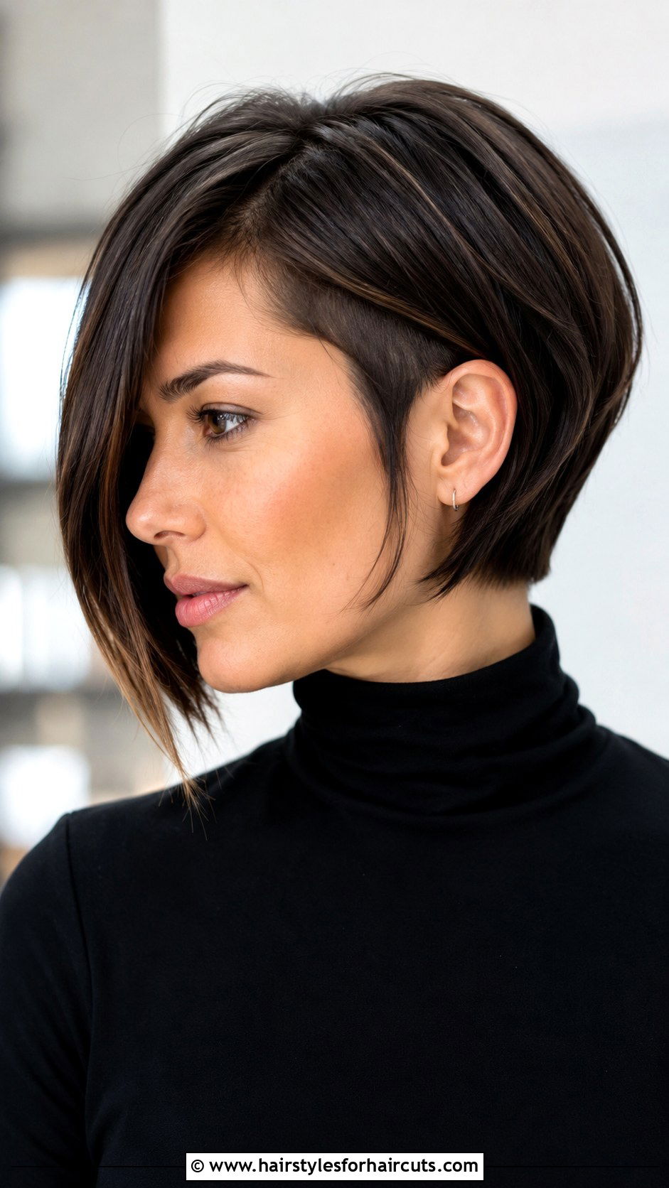 Asymmetrical Chin Length Cut - 25 chin-length haircuts for fine hair - 25 chin-length haircuts for fine hair