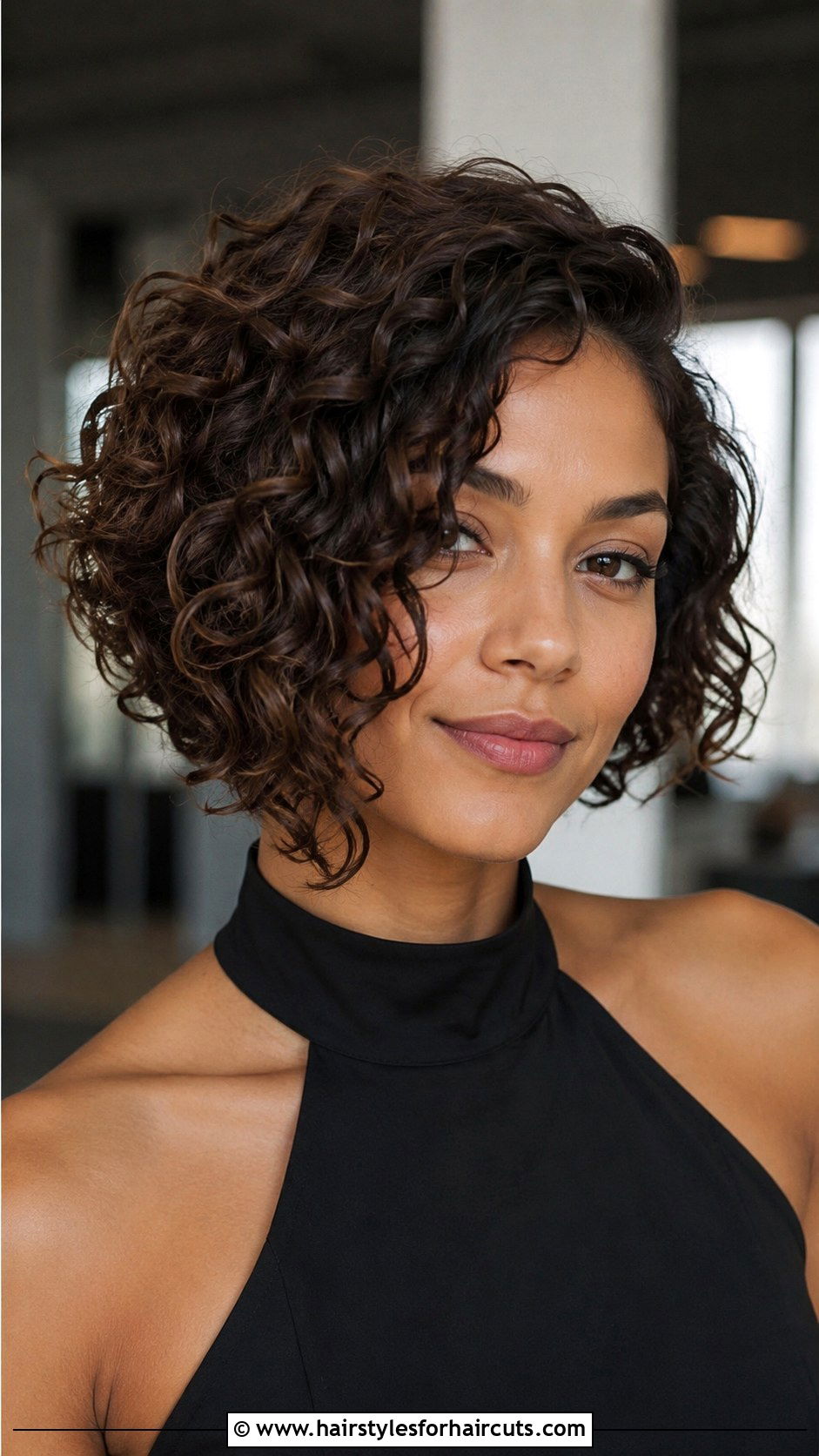 Asymmetrical Curly Bob - 25 curly haircuts nyc - 25 curly haircuts nyc