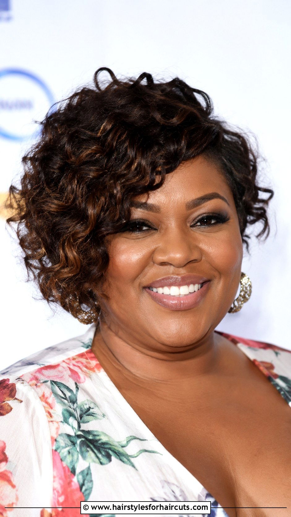 Asymmetrical Curly Bob Haircut - 25 short haircuts for plus size black woman - 25 short haircuts for plus size black woman