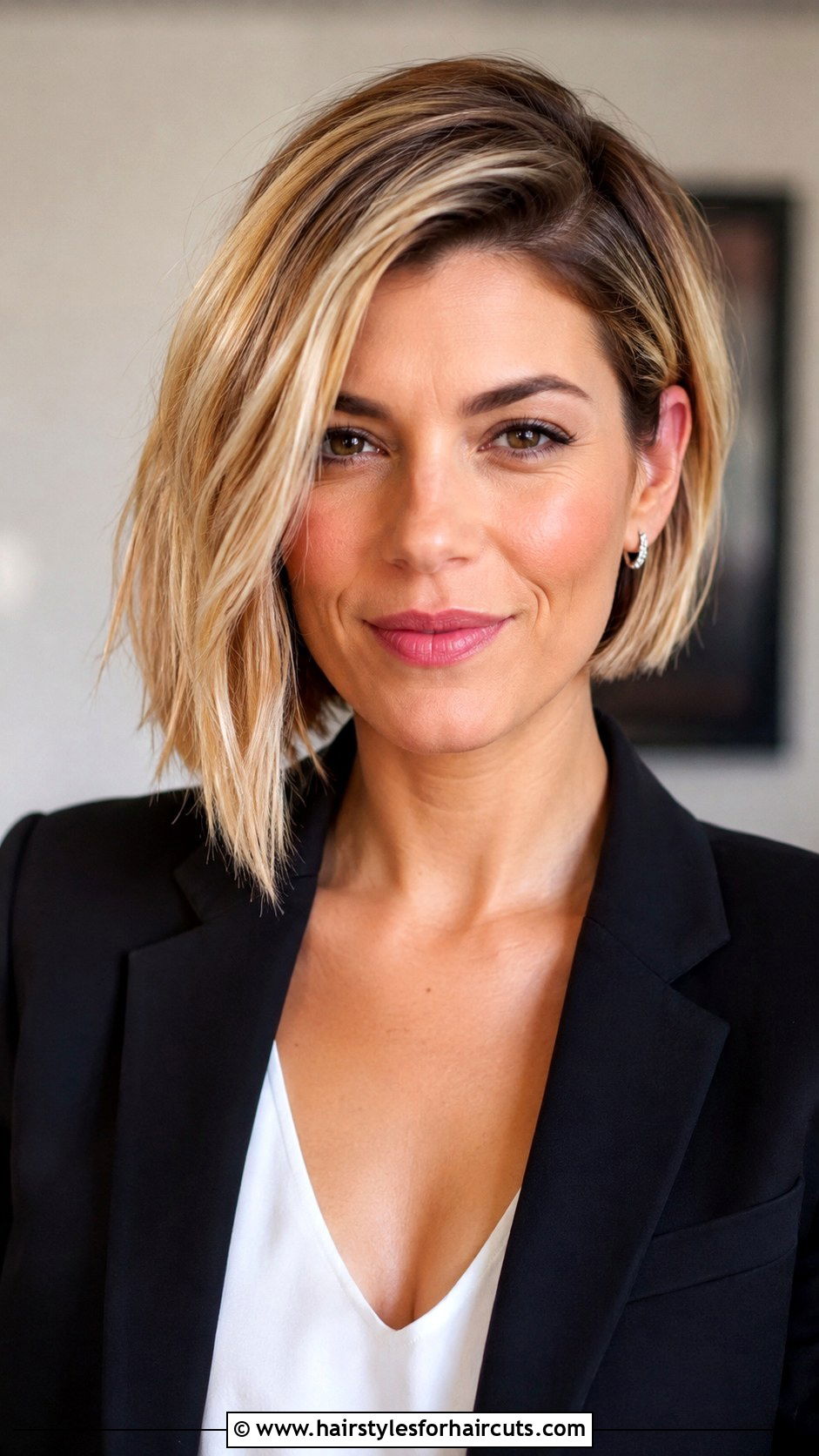 Asymmetrical Disco Bob - 25 disco hairstyles - 25 disco hairstyles