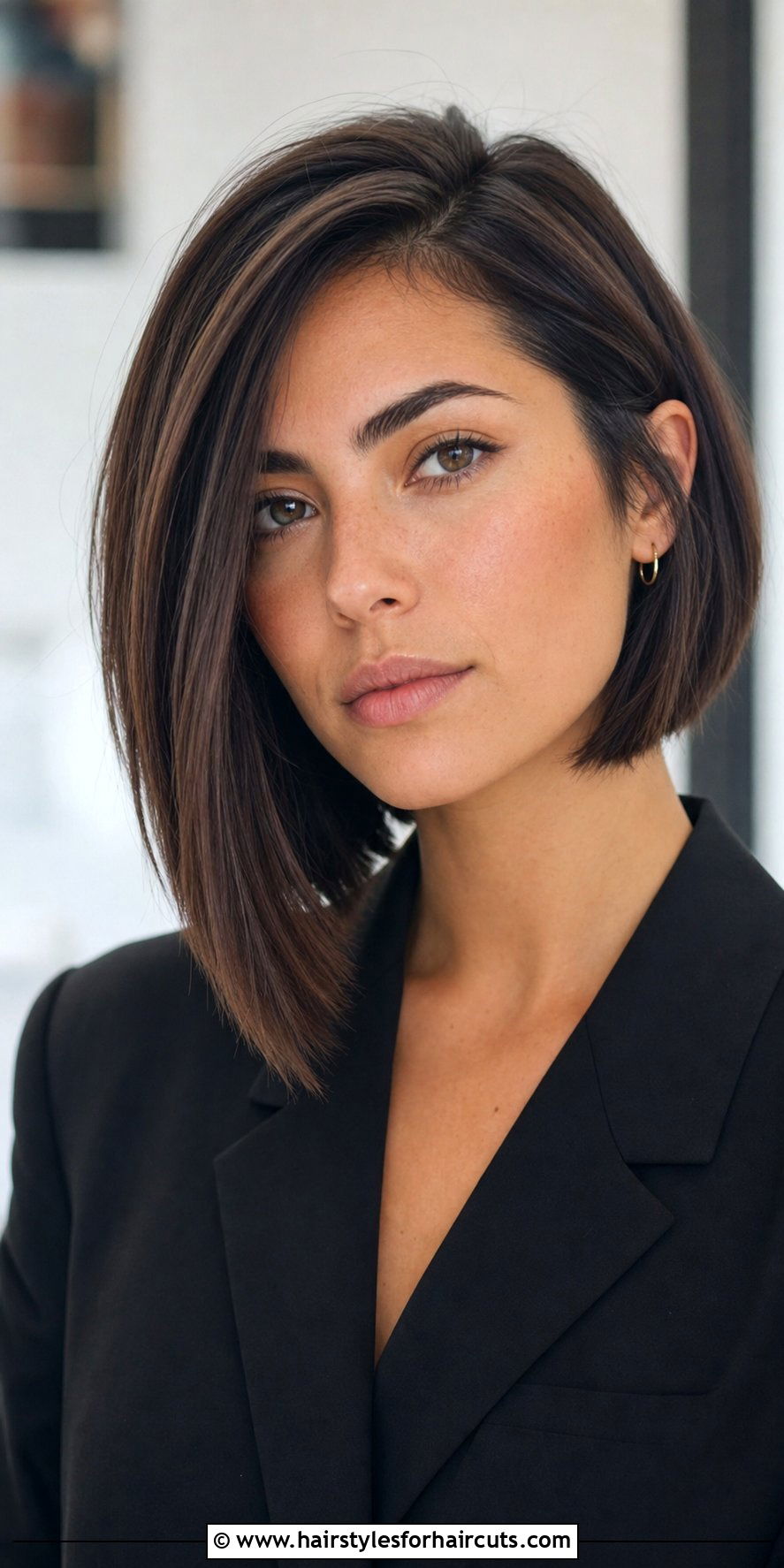 Asymmetrical Lob - 25 hairstyles for a night out - 25 hairstyles for a night out