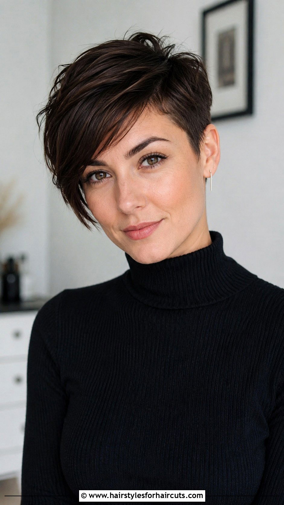 Asymmetrical Natural Pixie Cut - 25 asymmetrical natural haircuts - 25 asymmetrical natural haircuts