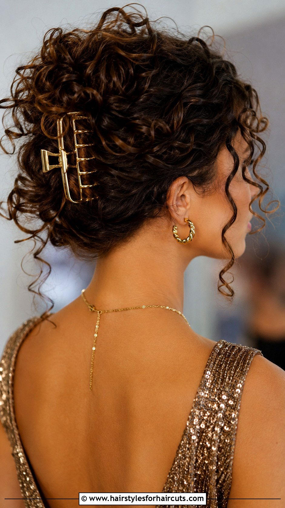 Big Curly Hair With Accessories - 25 big curly hairstyles - 25 big curly hairstyles