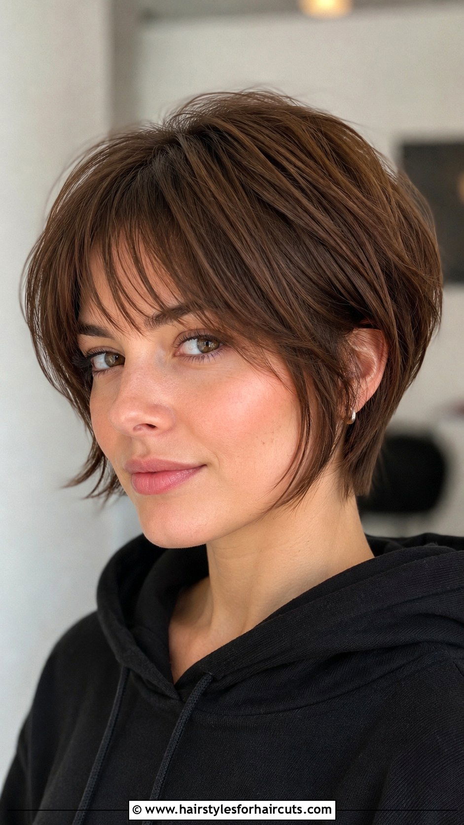 Bixie Haircut - 25 short haircuts for long face - 25 short haircuts for long face