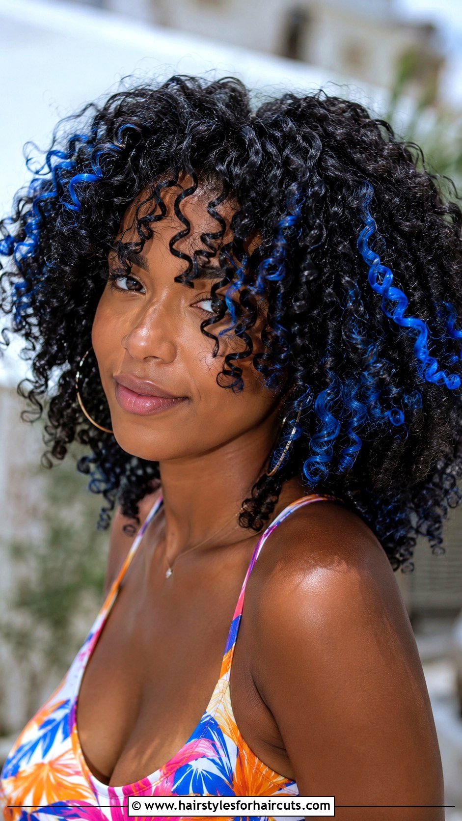 Black Curly Hair With Blue Accents - 25 black and blue hairstyles - 25 black and blue hairstyles