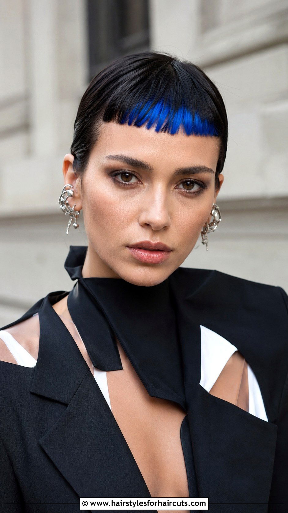 Black Micro Bangs With Blue Tips - 25 black and blue hairstyles - 25 black and blue hairstyles