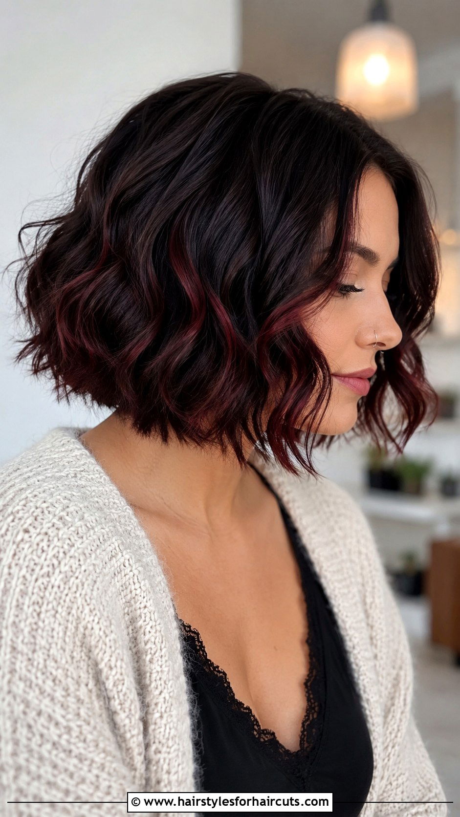Black Wavy Bob With Deep Red Lowlights - 25 red and black short hairstyles - 25 red and black short hairstyles